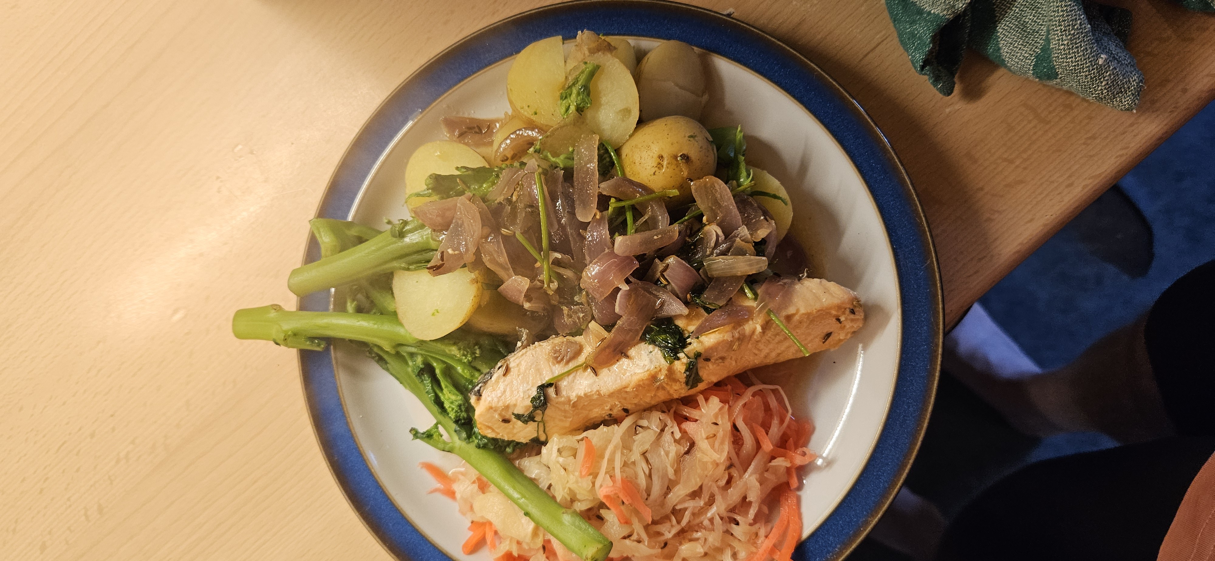 Salmon Veg Bowl