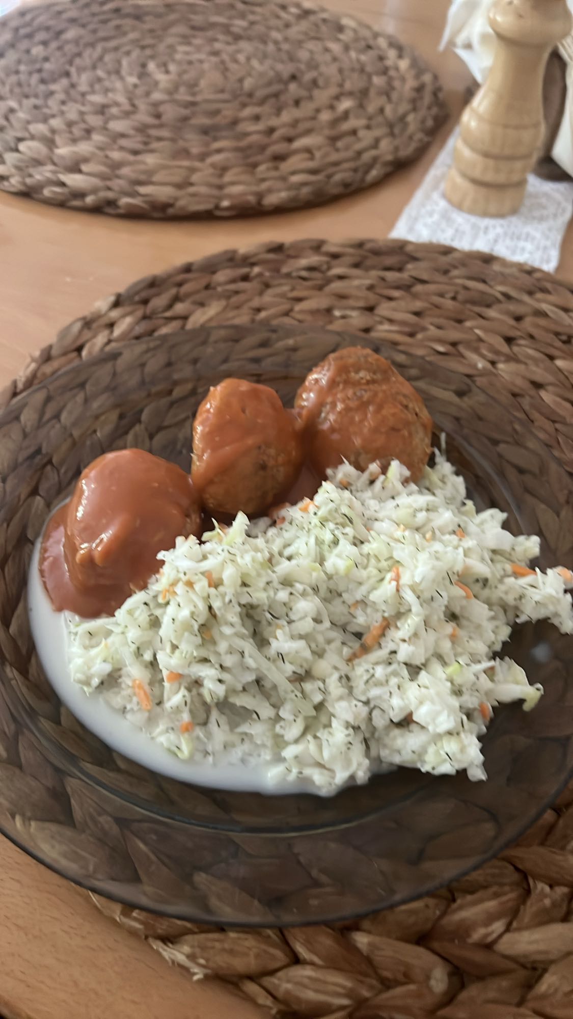 Pulpety z surówką
