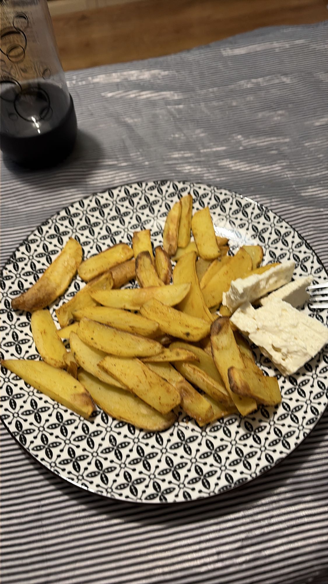 Картофи с сирене