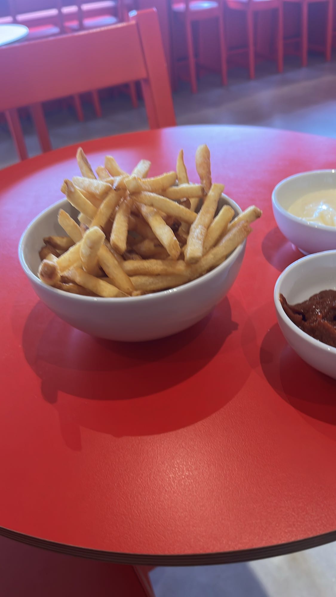 Pommes med dippar