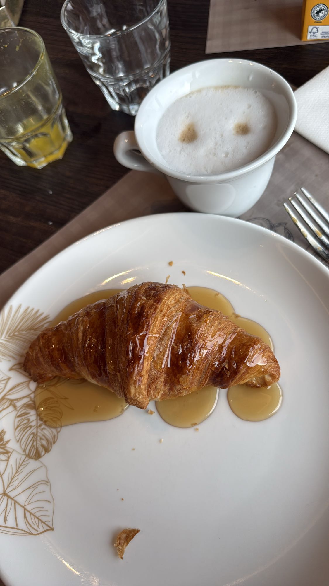 Croissant with Latte