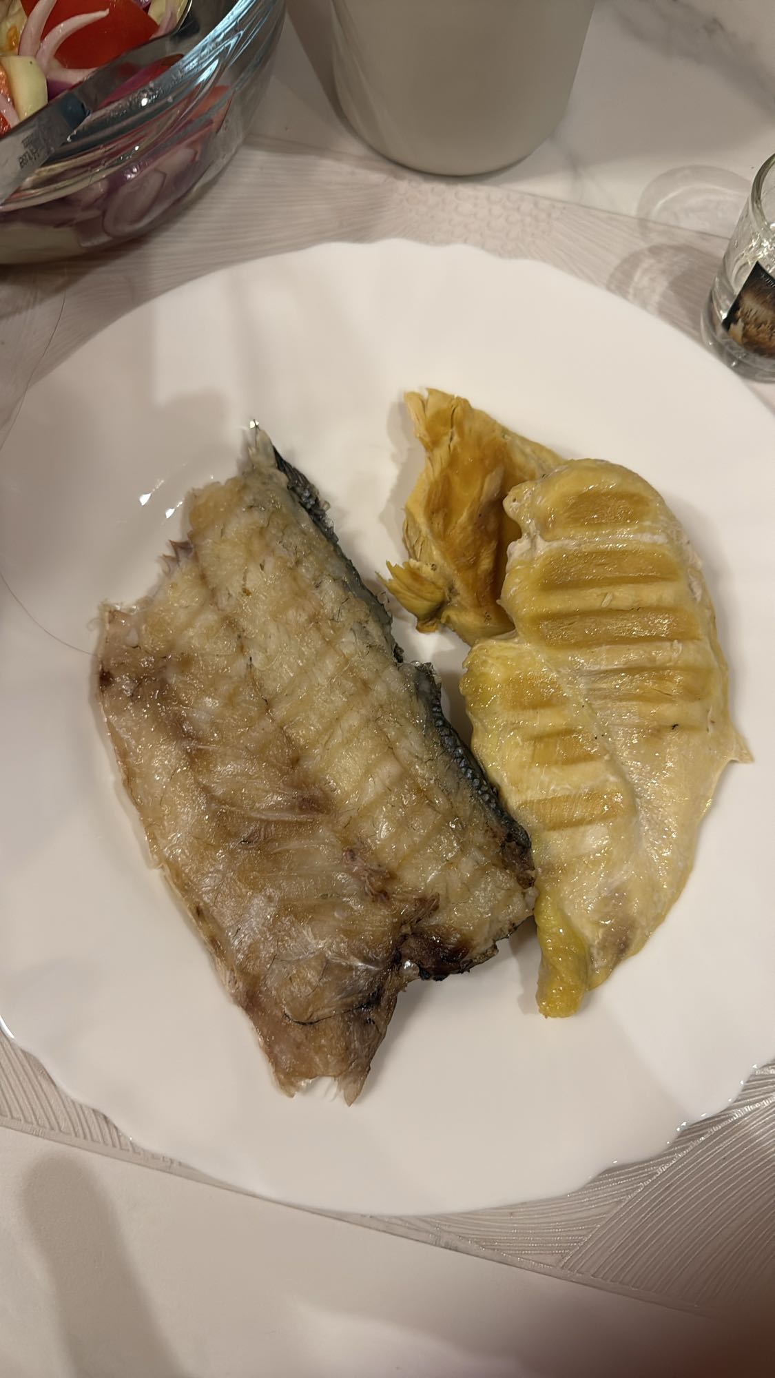 Piept de pui la grill cu pește