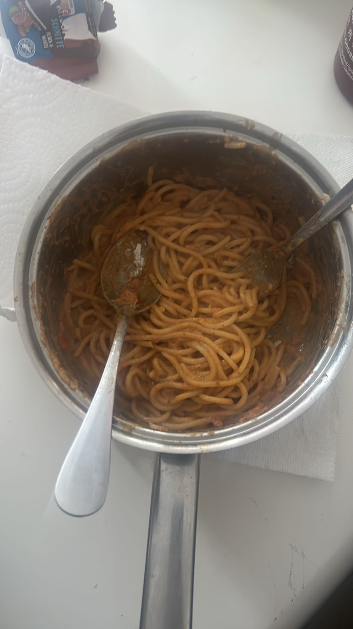 Spaghetti mit Tomatensoße