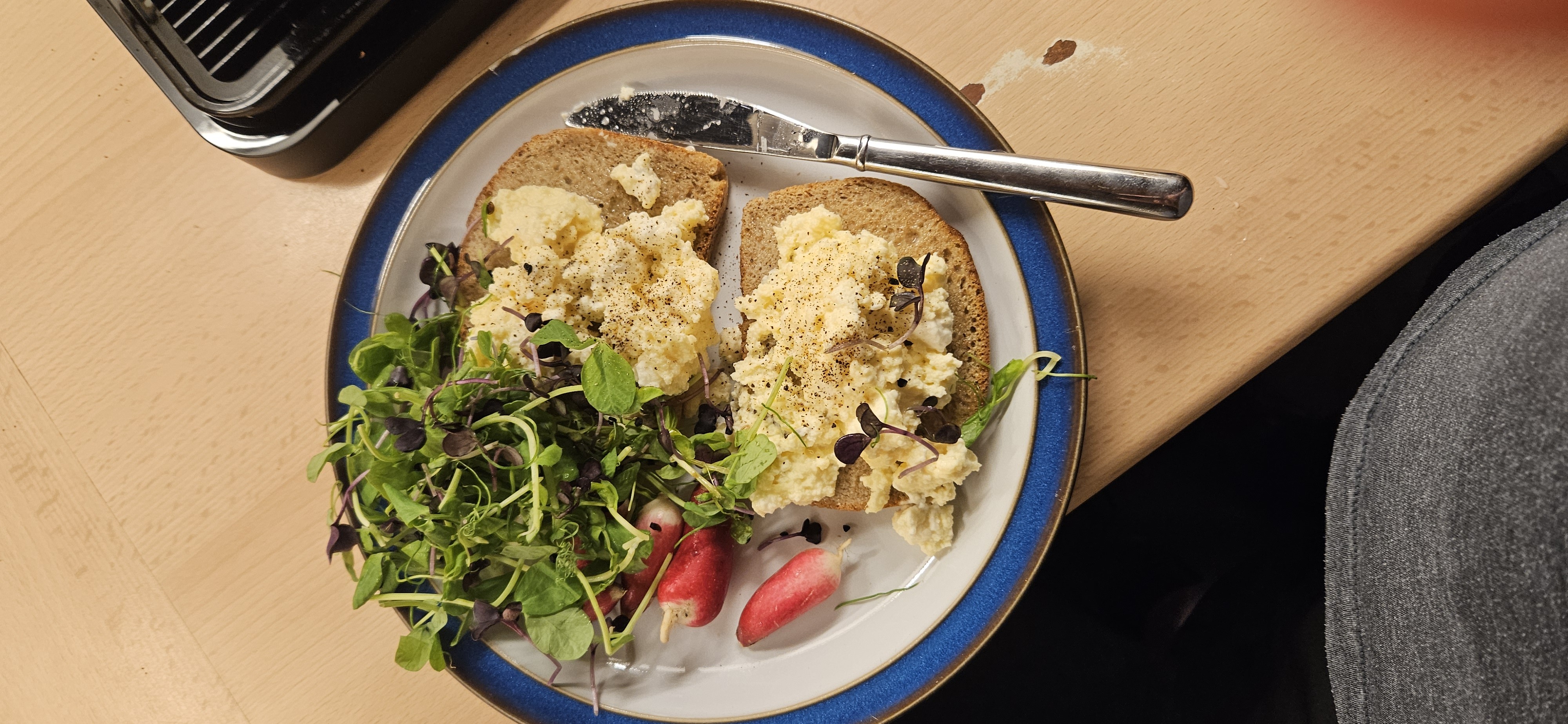Scrambled Egg and Feta Toast Plate