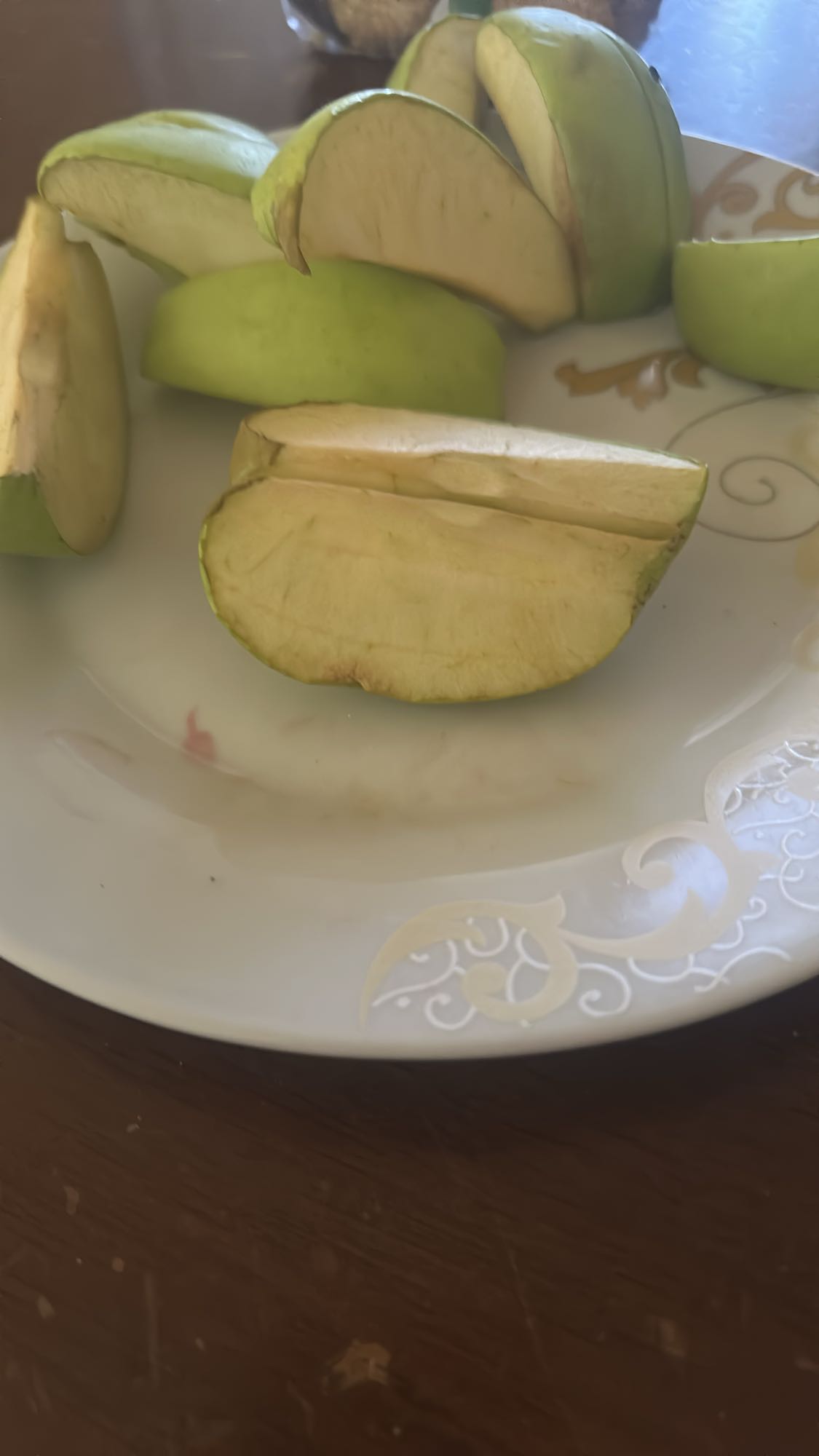 Зеленое яблоко