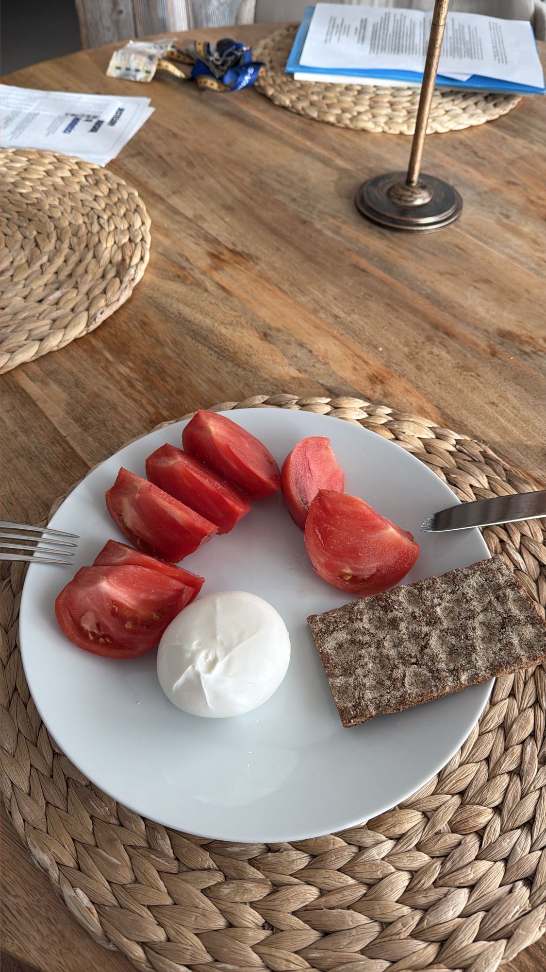 Pomidor z mozzarellą