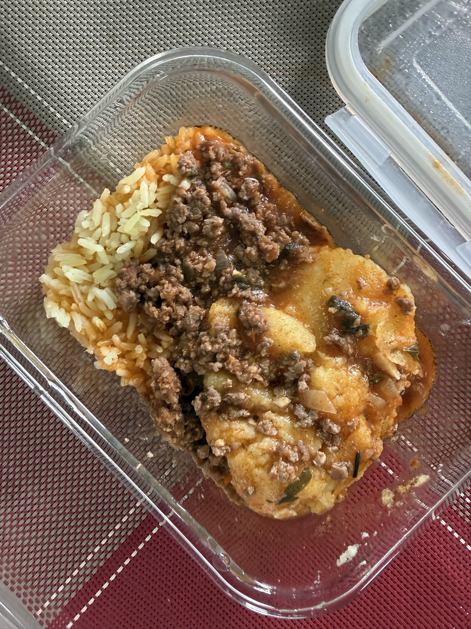 Arroz com carne e polenta