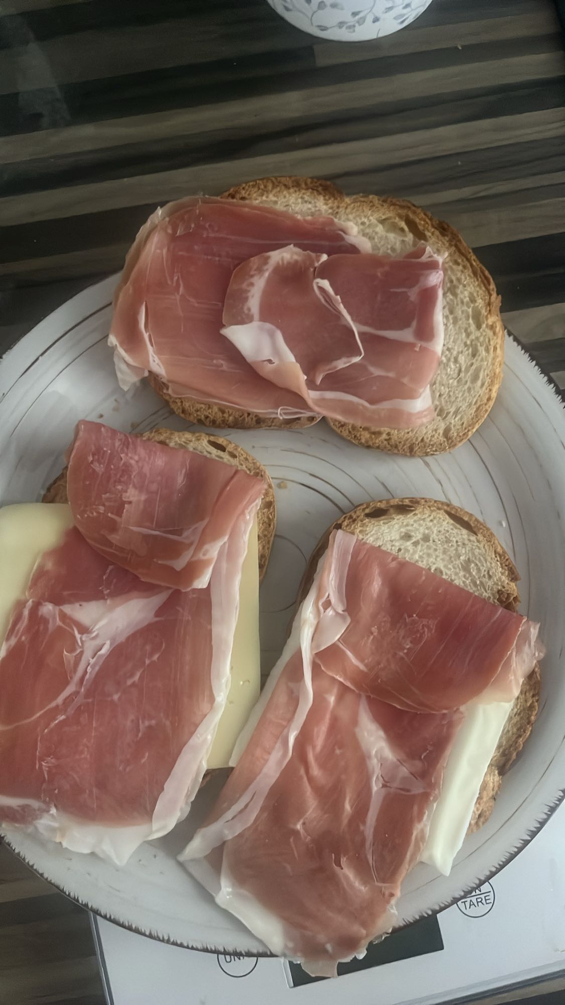 tostadas con jamón