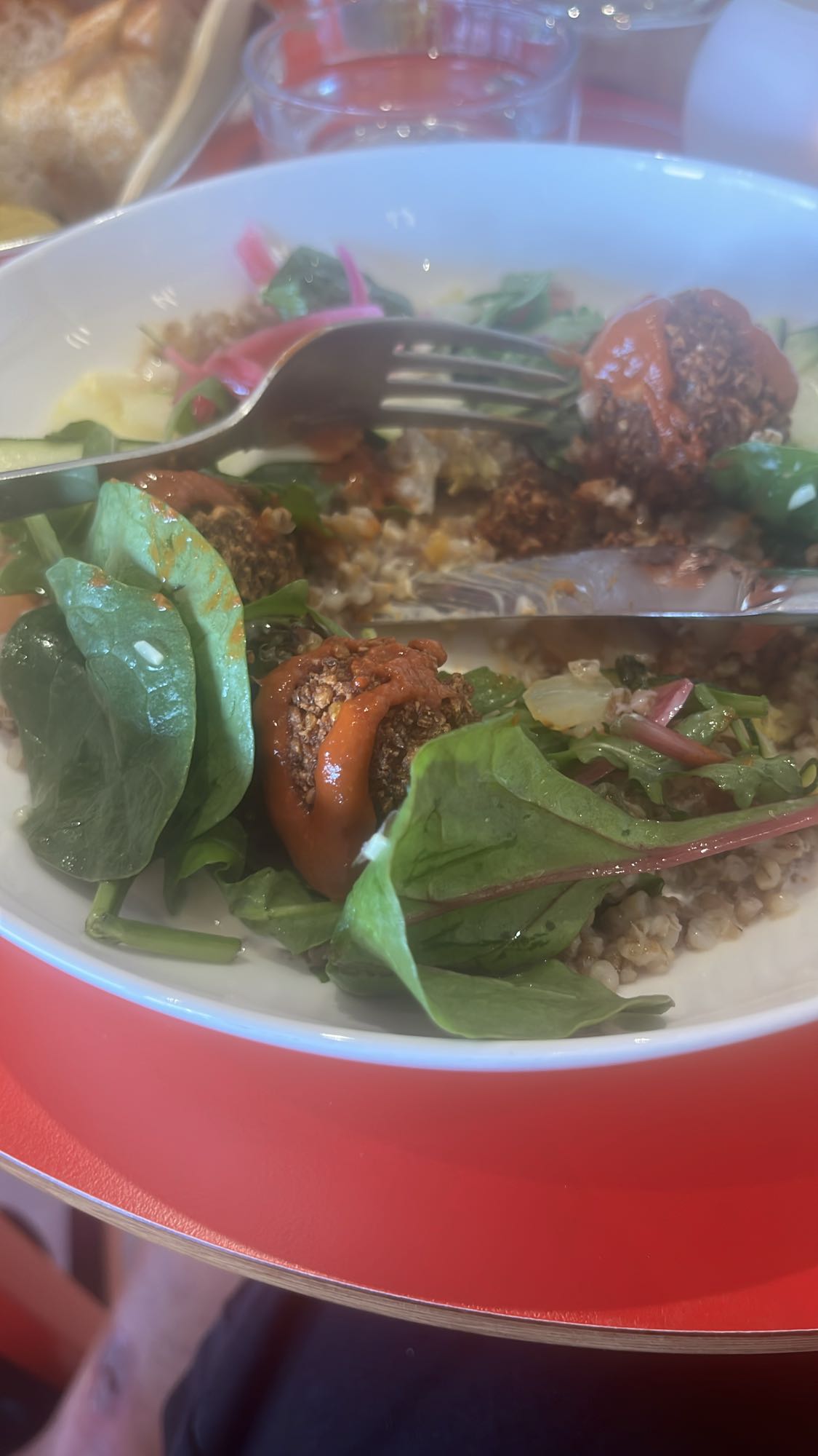 Sallad med falafel