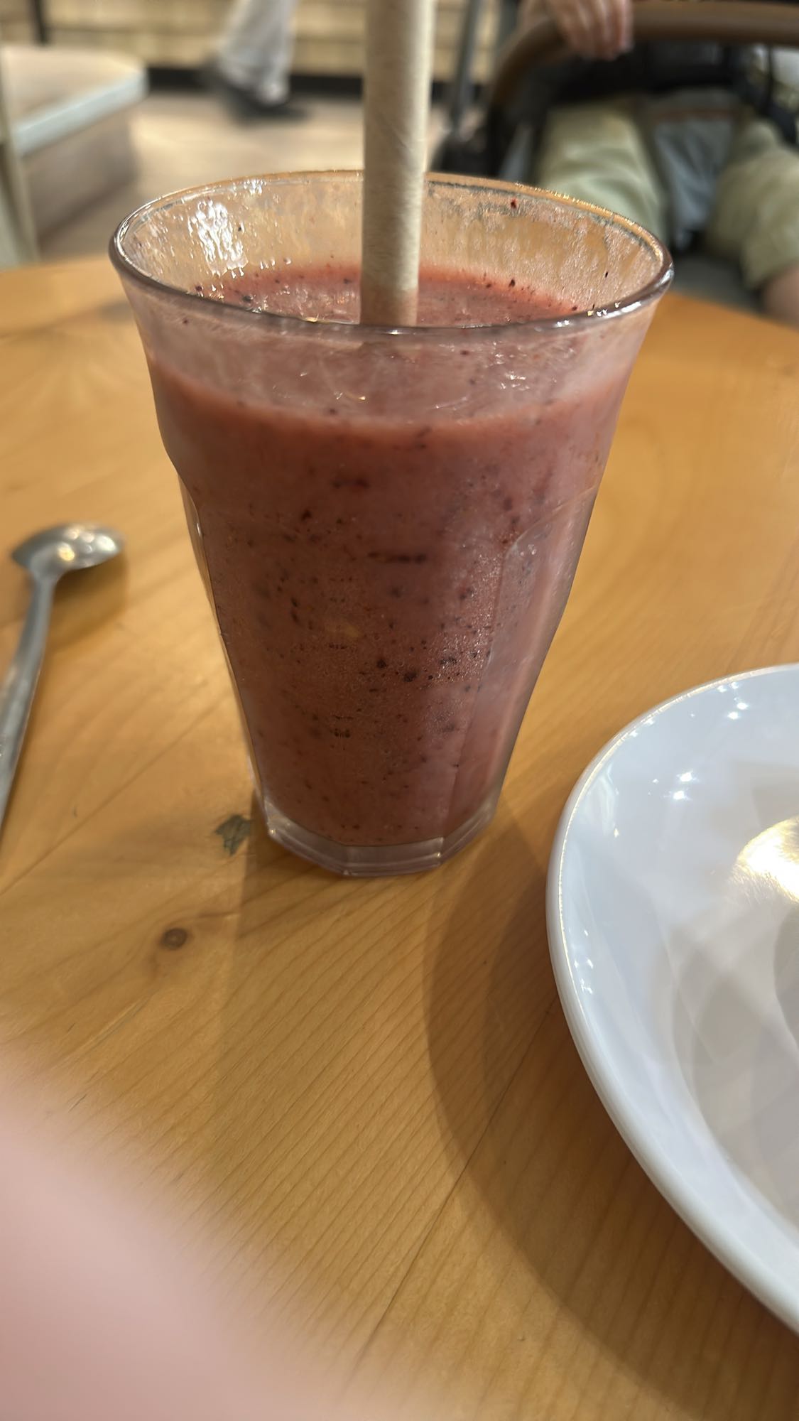 Smoothie aux fruits rouges