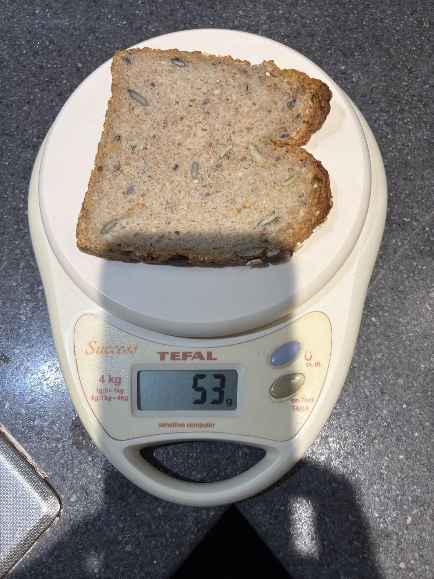 Tranche de pain aux graines