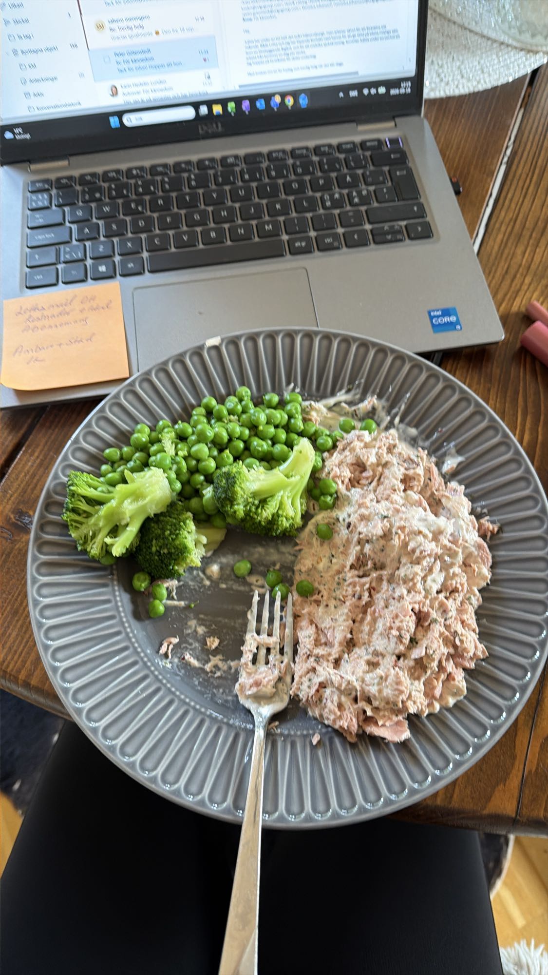 Laxröra med grönsaker