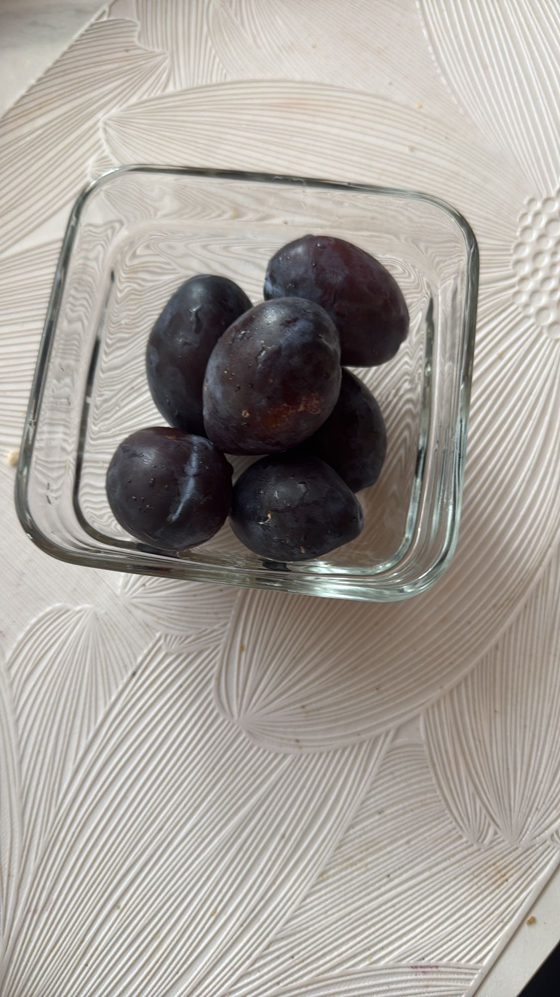 Prune proaspete