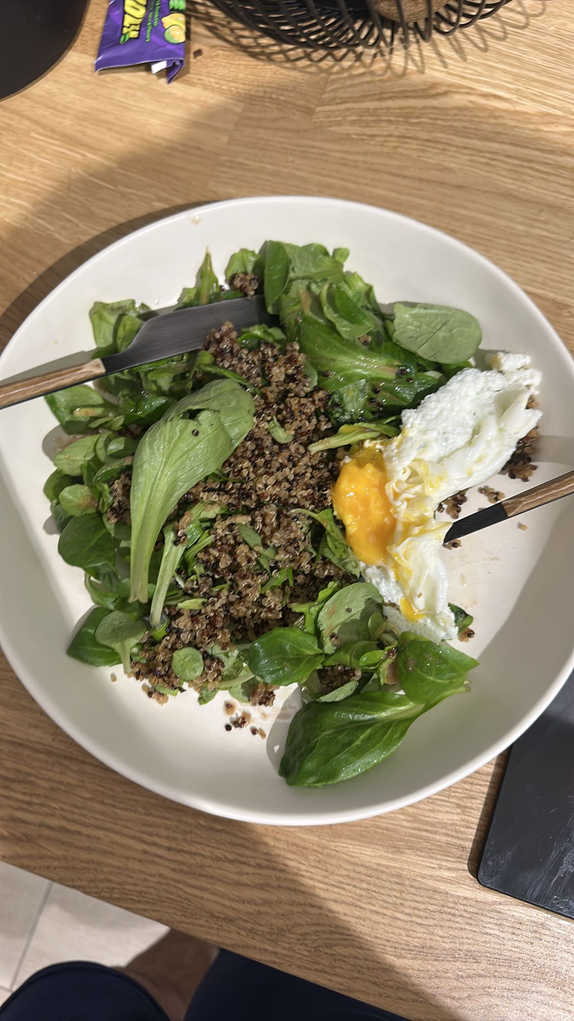 Salade quinoa et oeuf