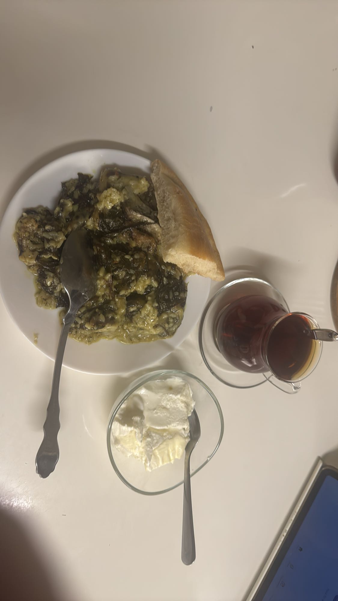 Spenatris med yoghurt