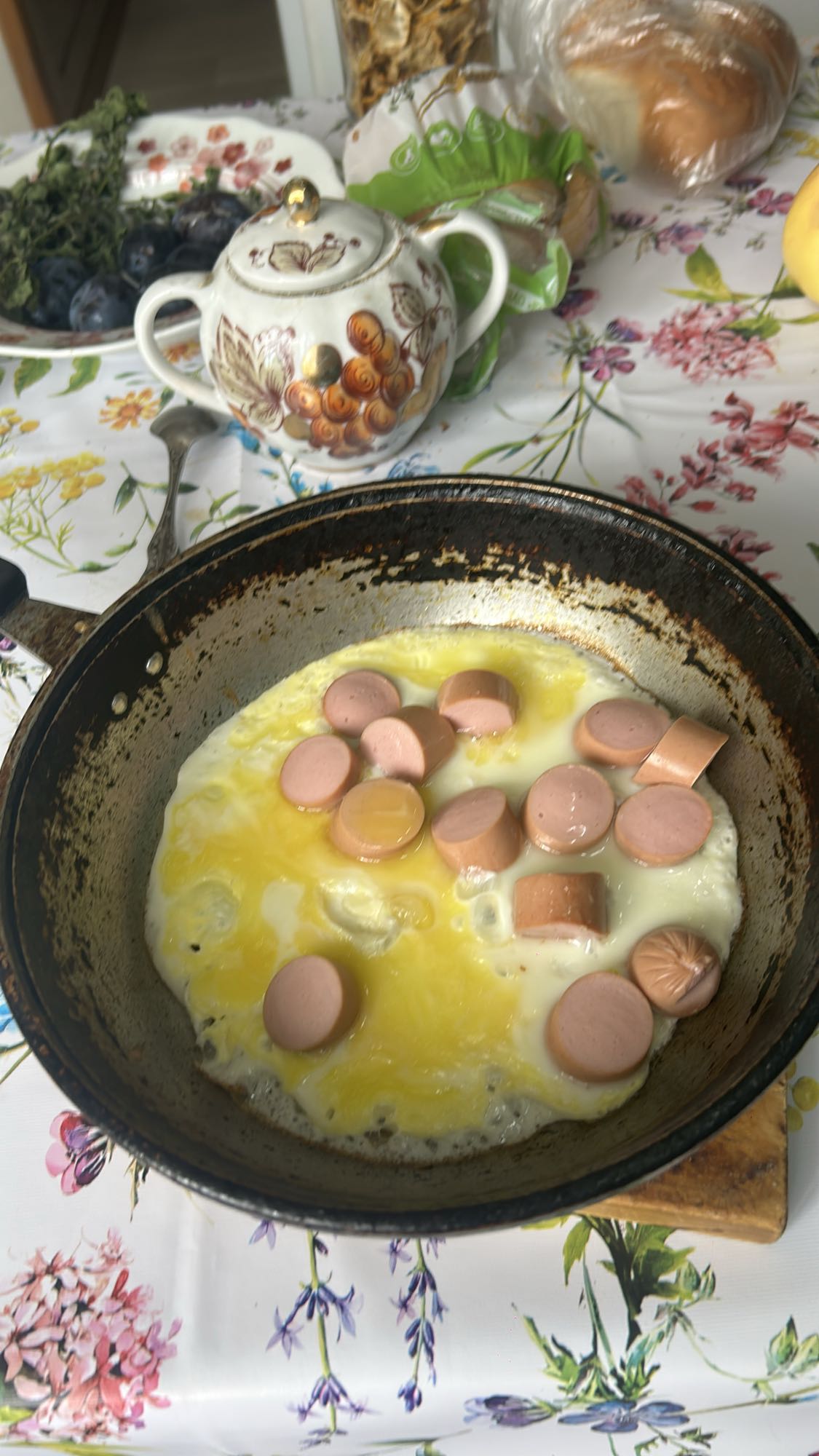 Яичница с сосиской