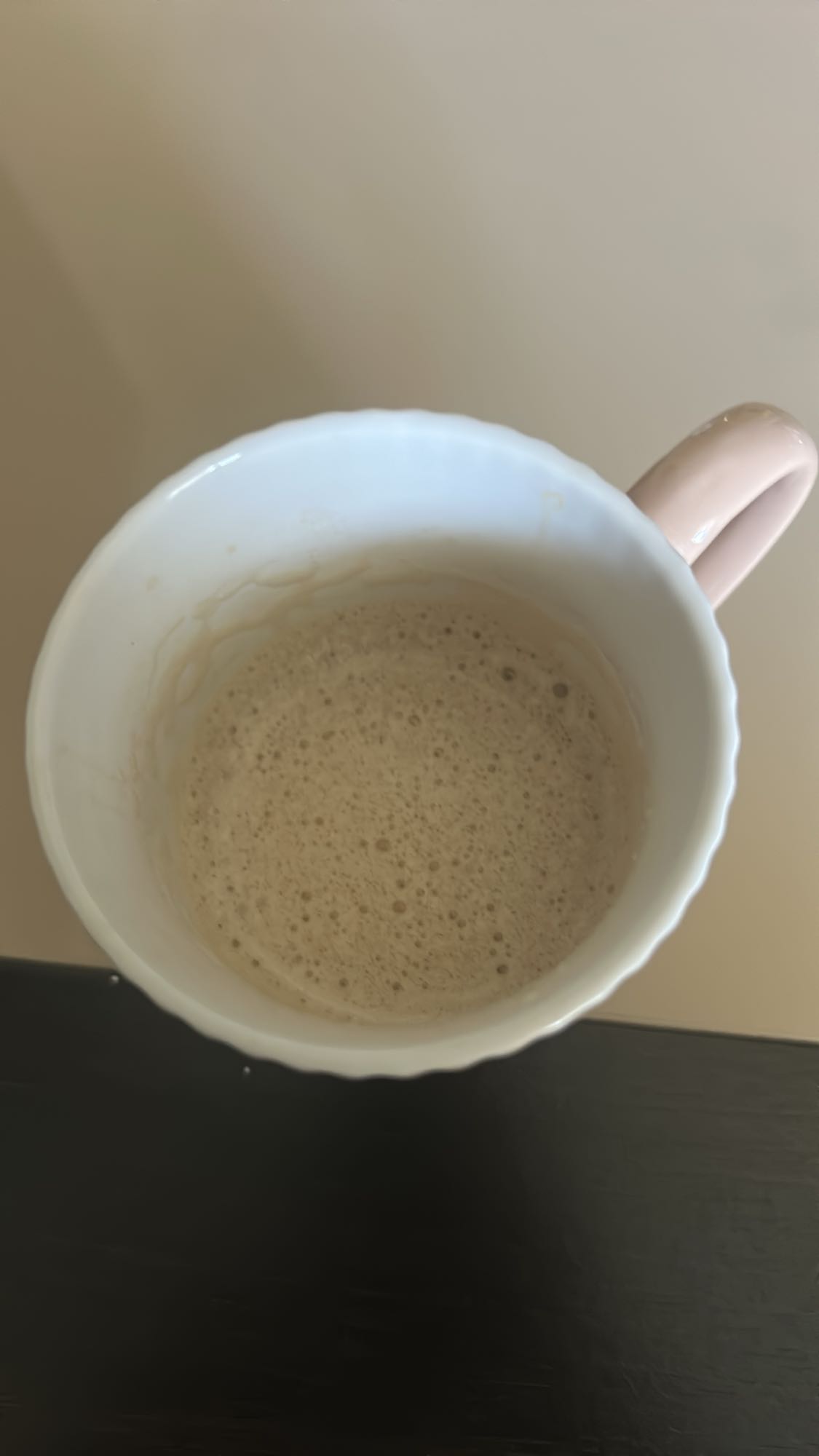 Cafea cu lapte și zahăr