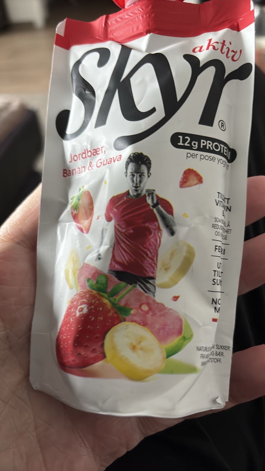 Skyr jordbær banan guava