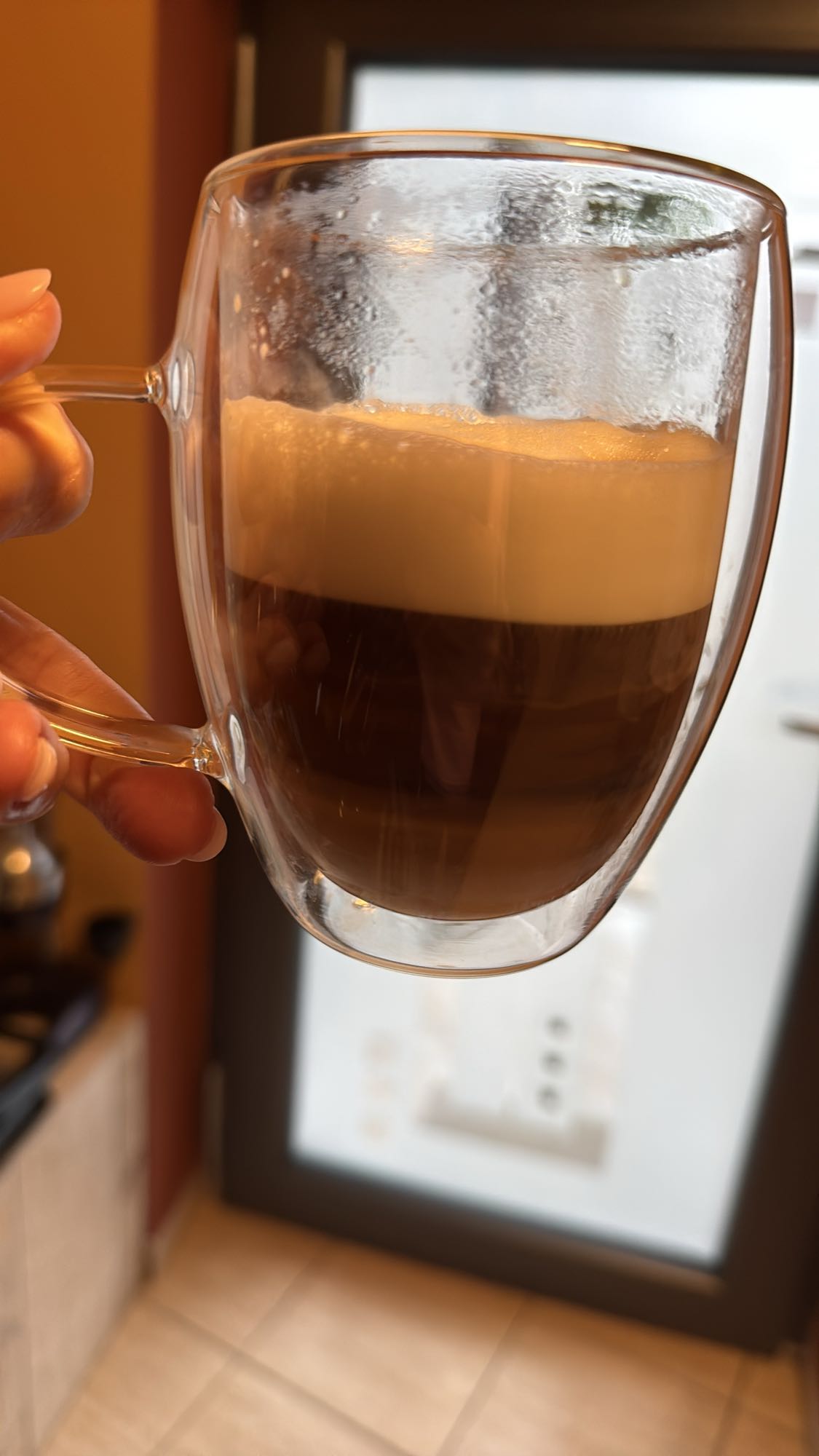 Cafea cu lapte 200 ml și 2 espresso scurte