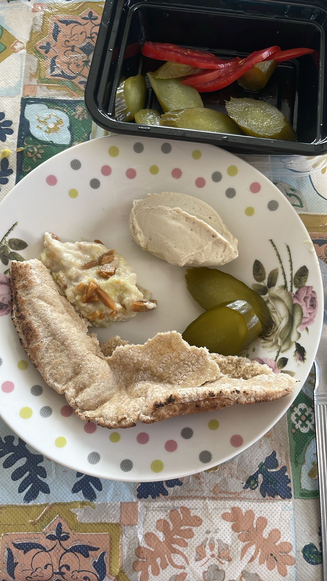 Pita with dips and pickles