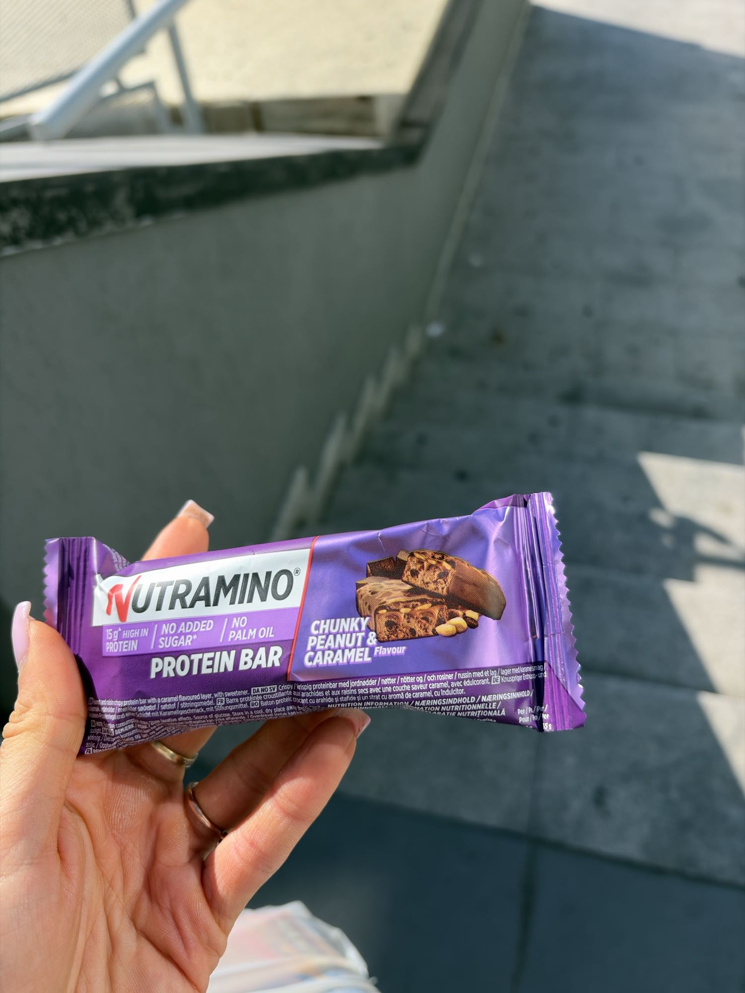 Baton proteic fără zahăr adăugat