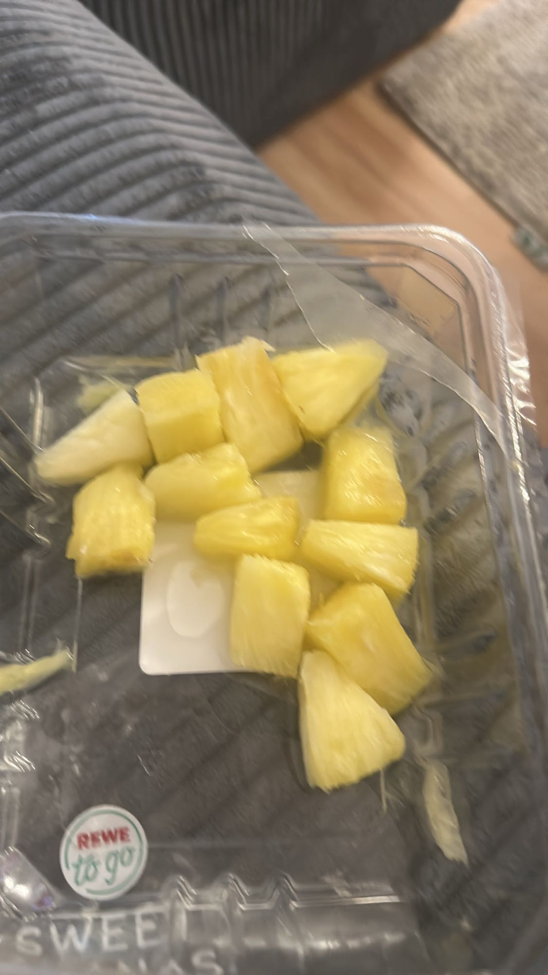 Ananasstücke
