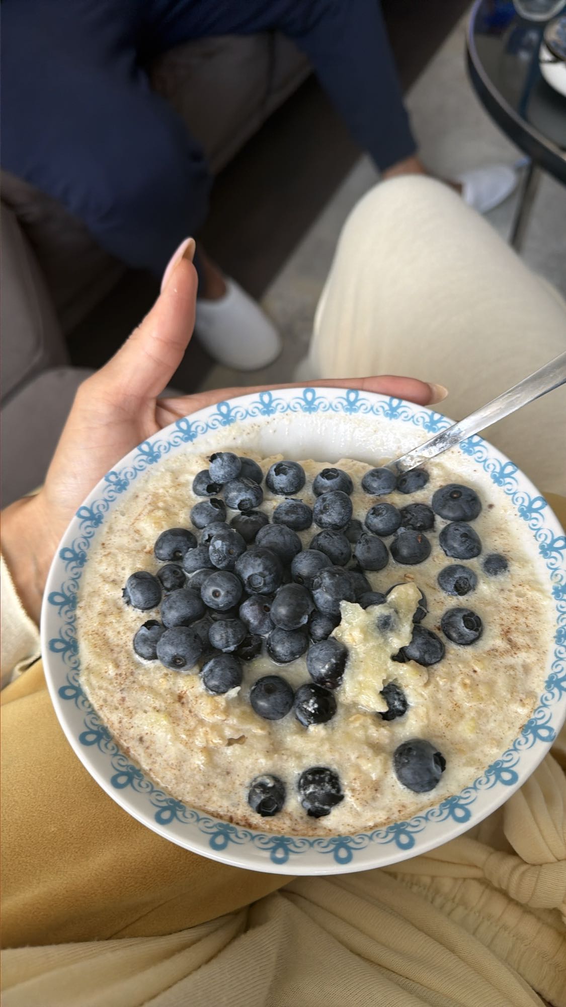 Овсянка с черникой