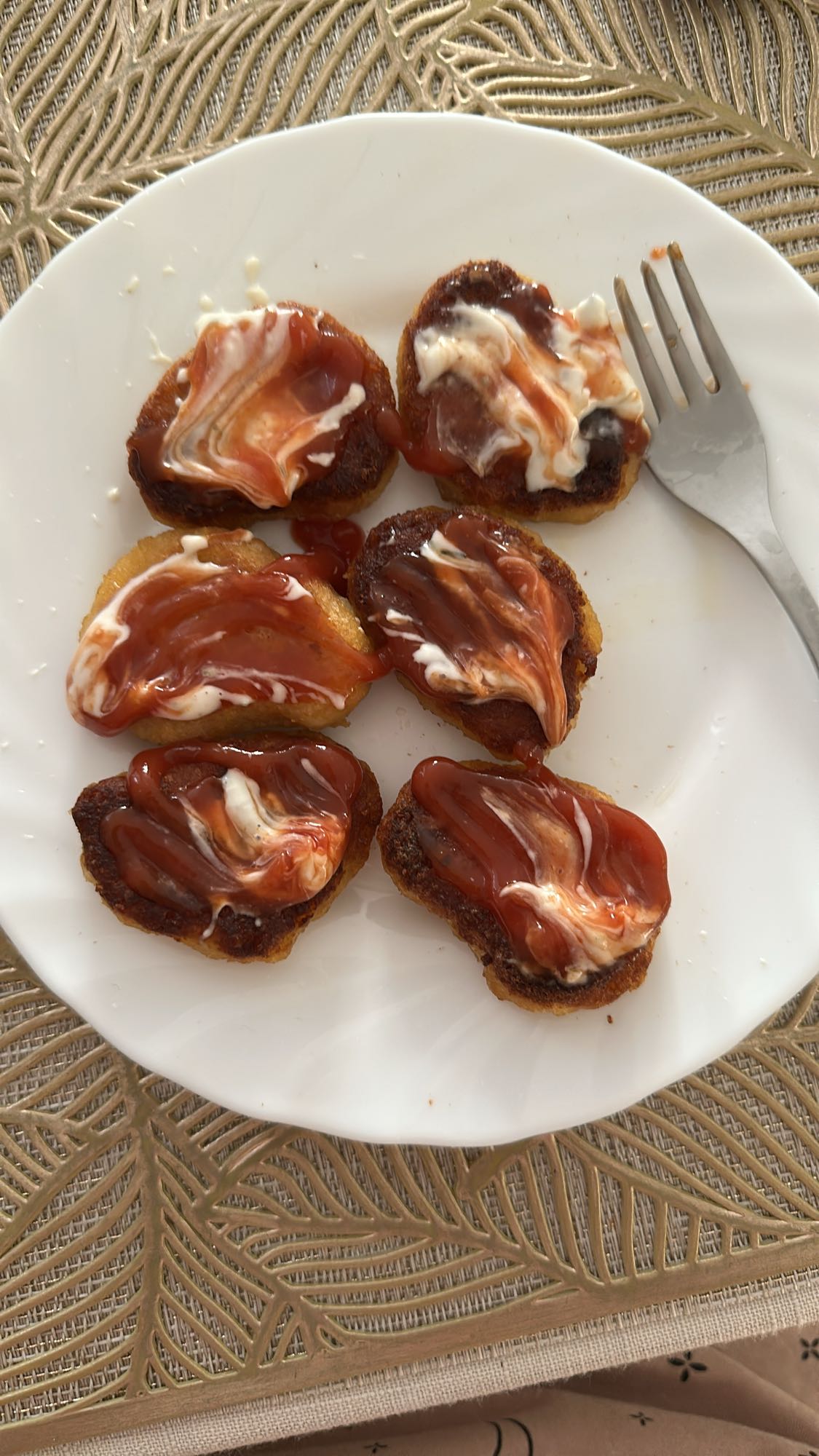 Smażone krążki z sosami