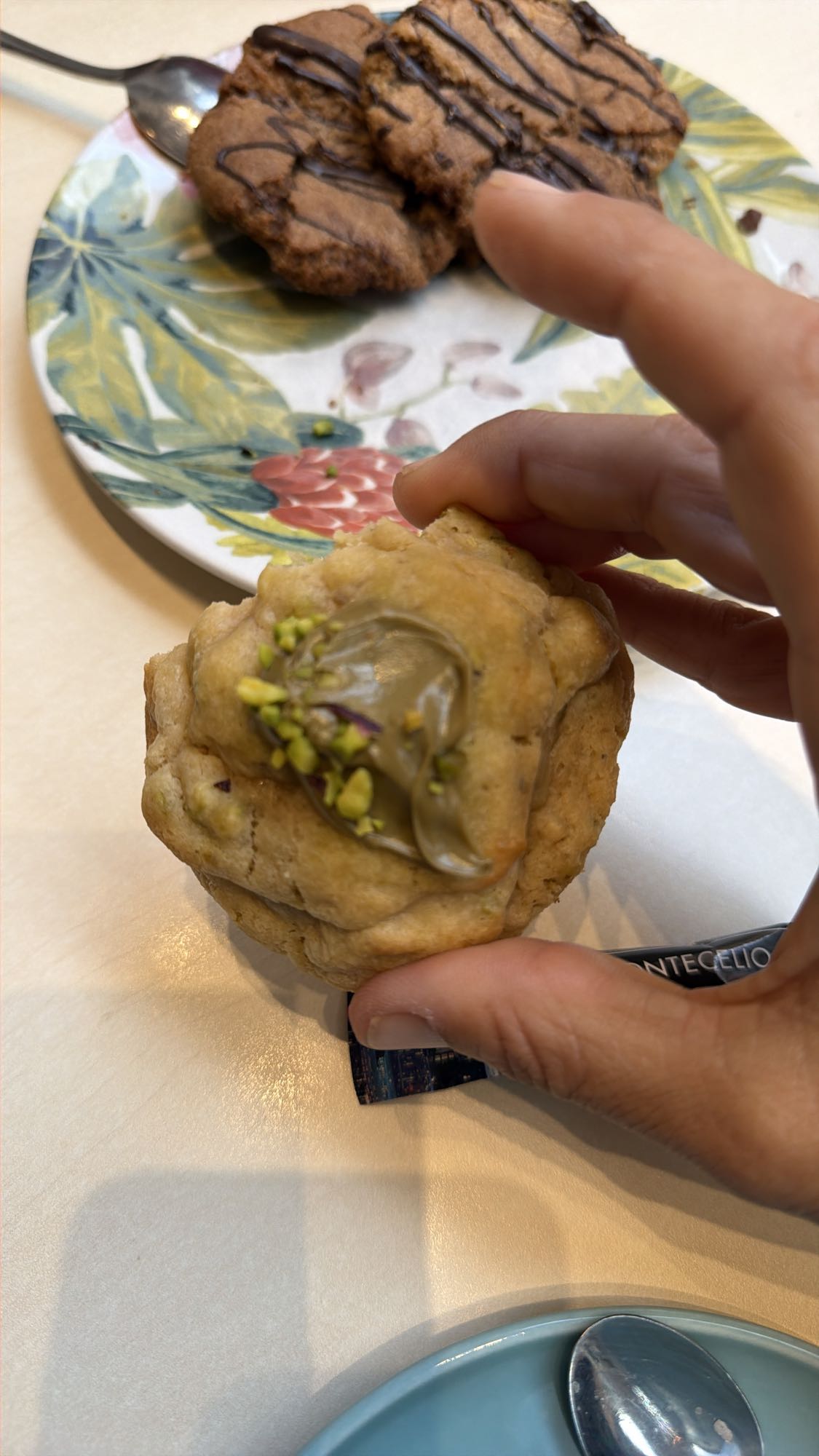 muffin con crema y pistacho