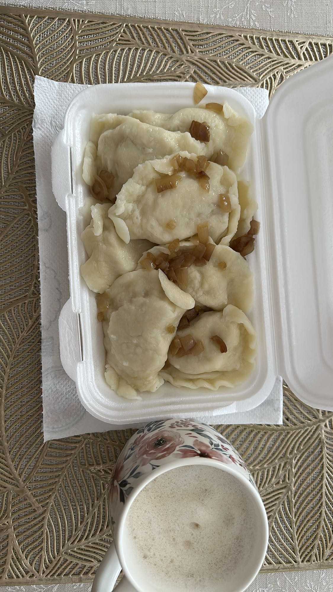 Pierogi ruskie z cebulą