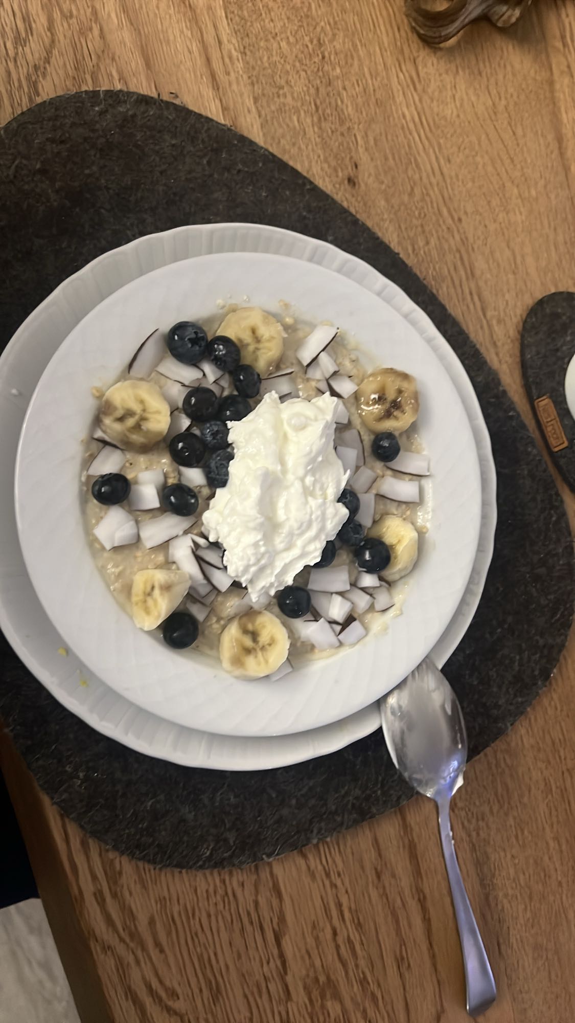 Porridge con frutta