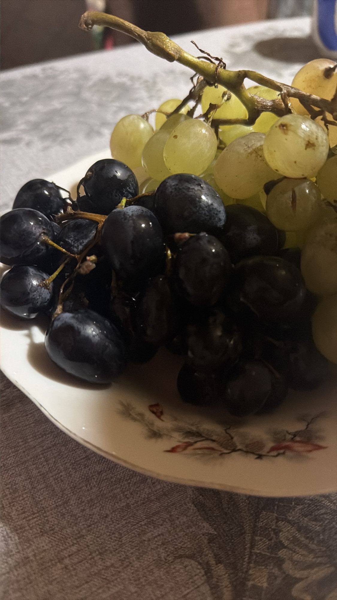 Karışık üzüm tabağı