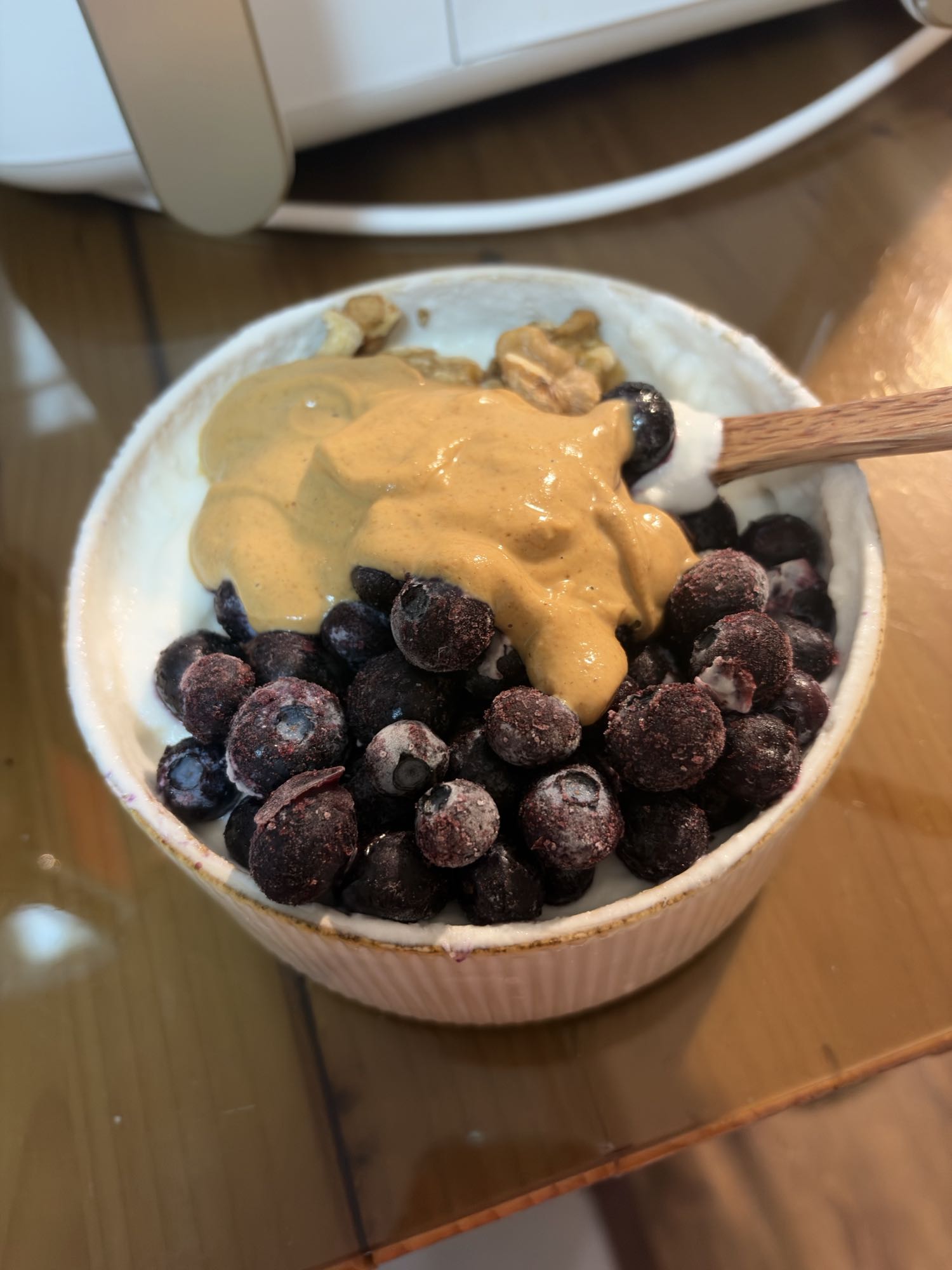Bol proteic cu afine si crema de orez