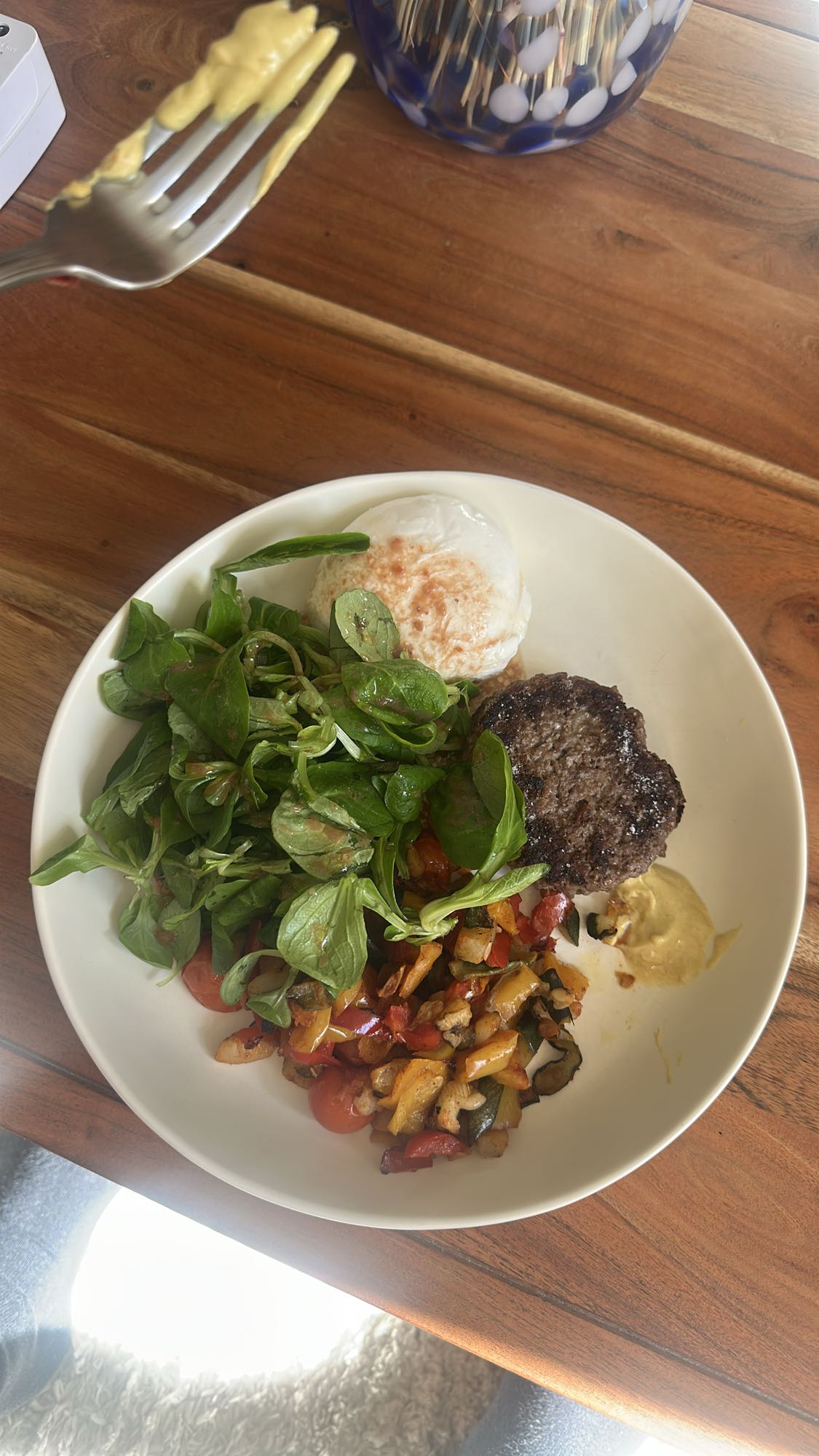 Salade mozzarella et steak