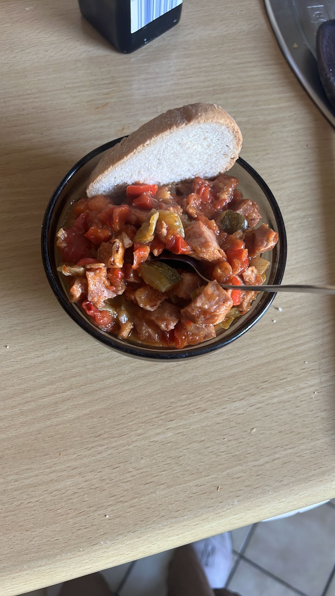 Gulasz z pieczywem