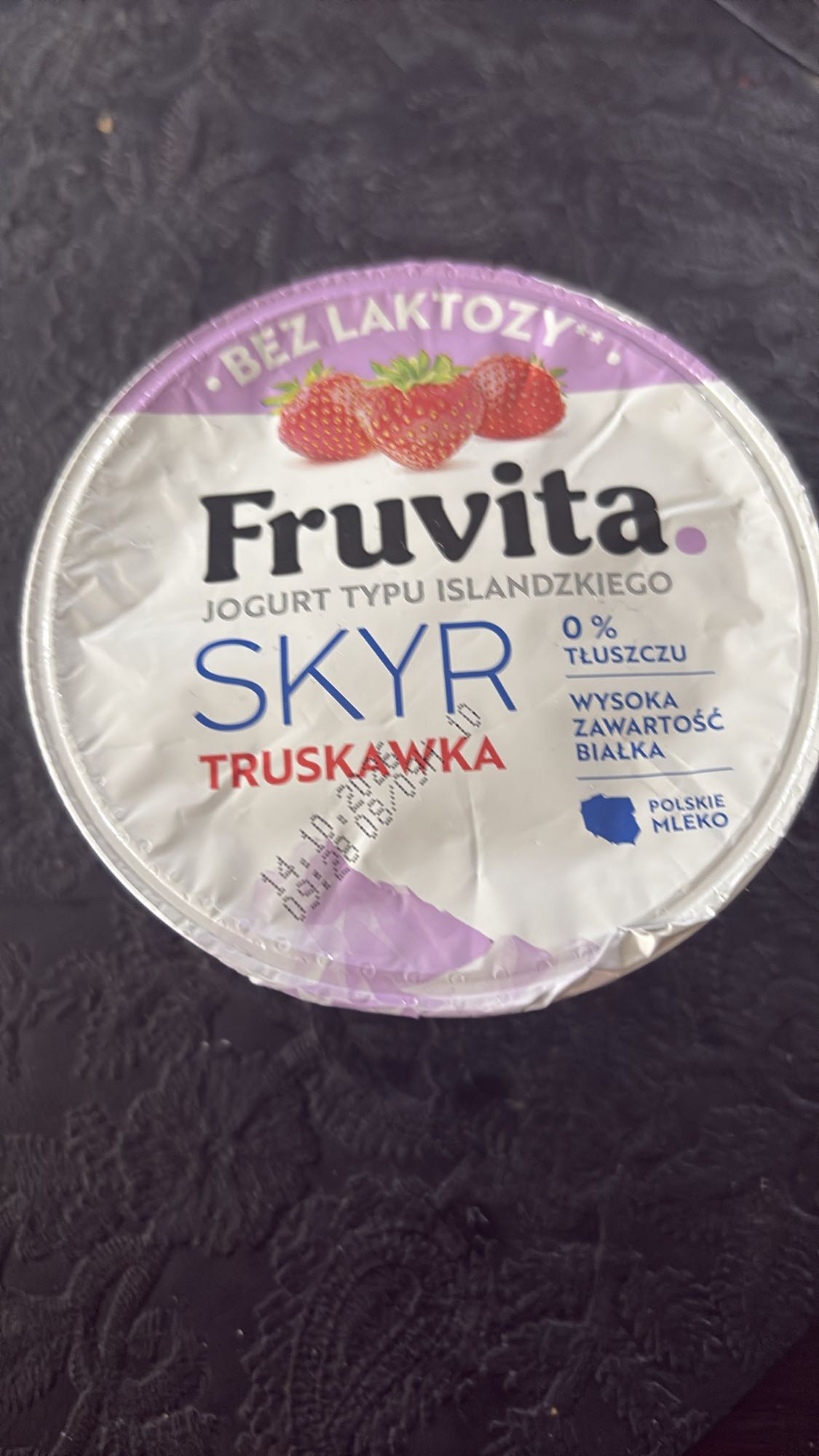 Skyr truskawkowy