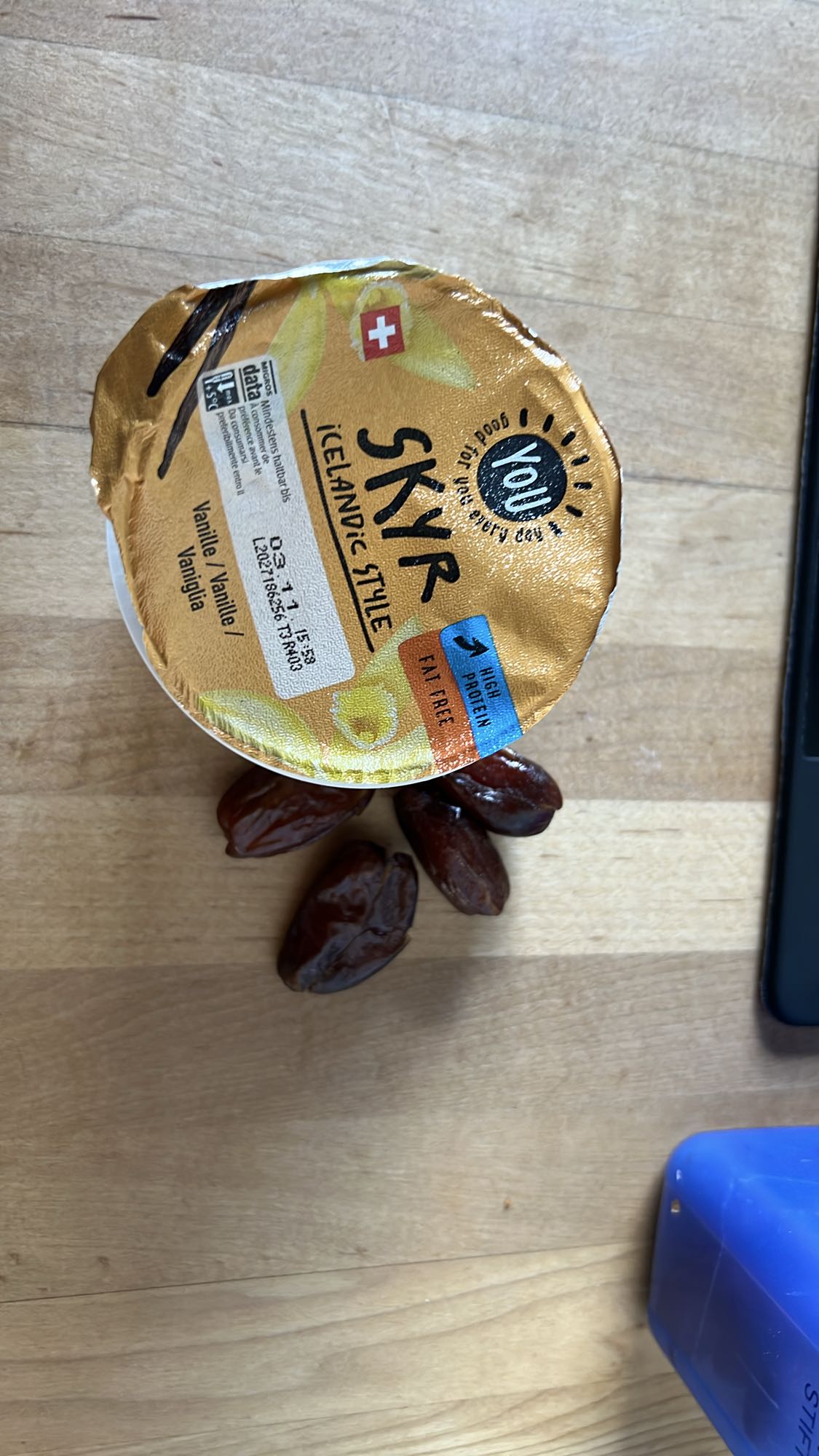 Skyr mit Datteln