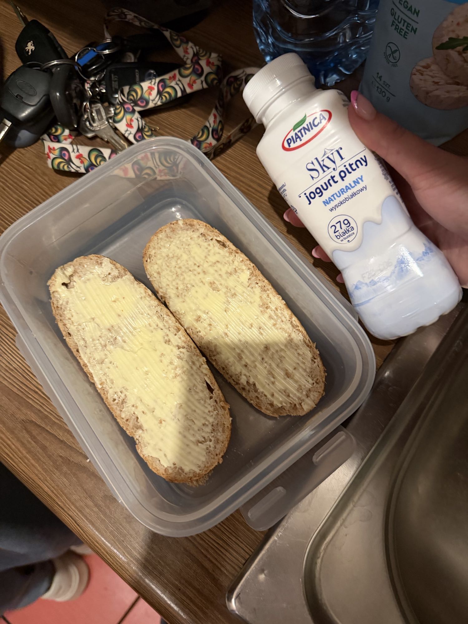 Kanapki z masłem i skyr