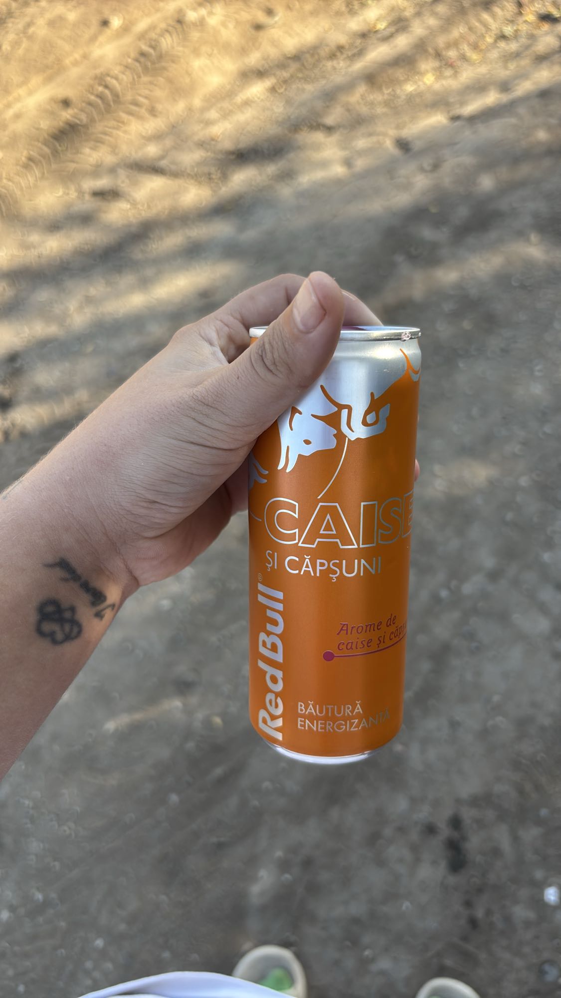 Energizant caise capsuni