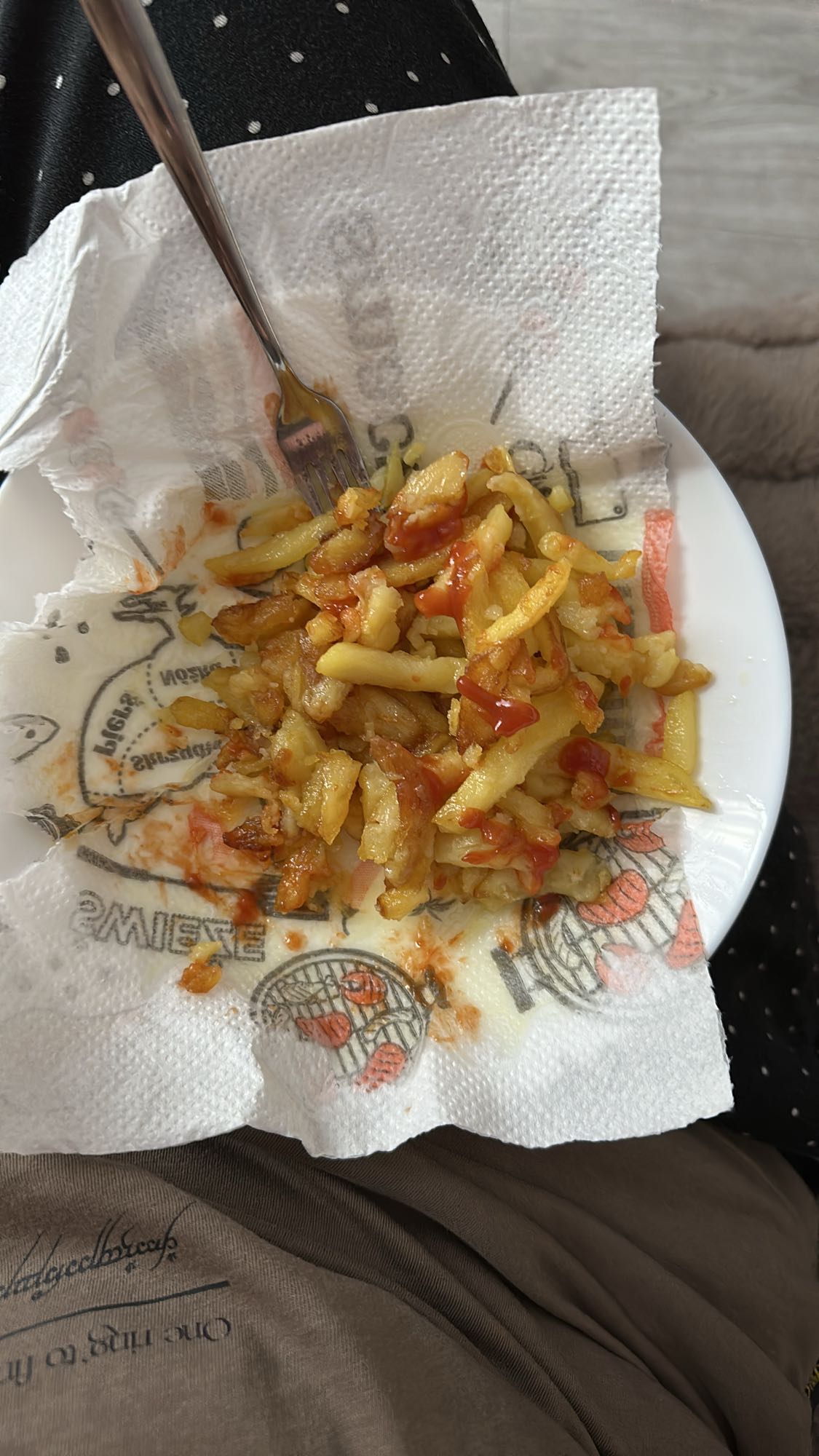 Frytki z ketchupem