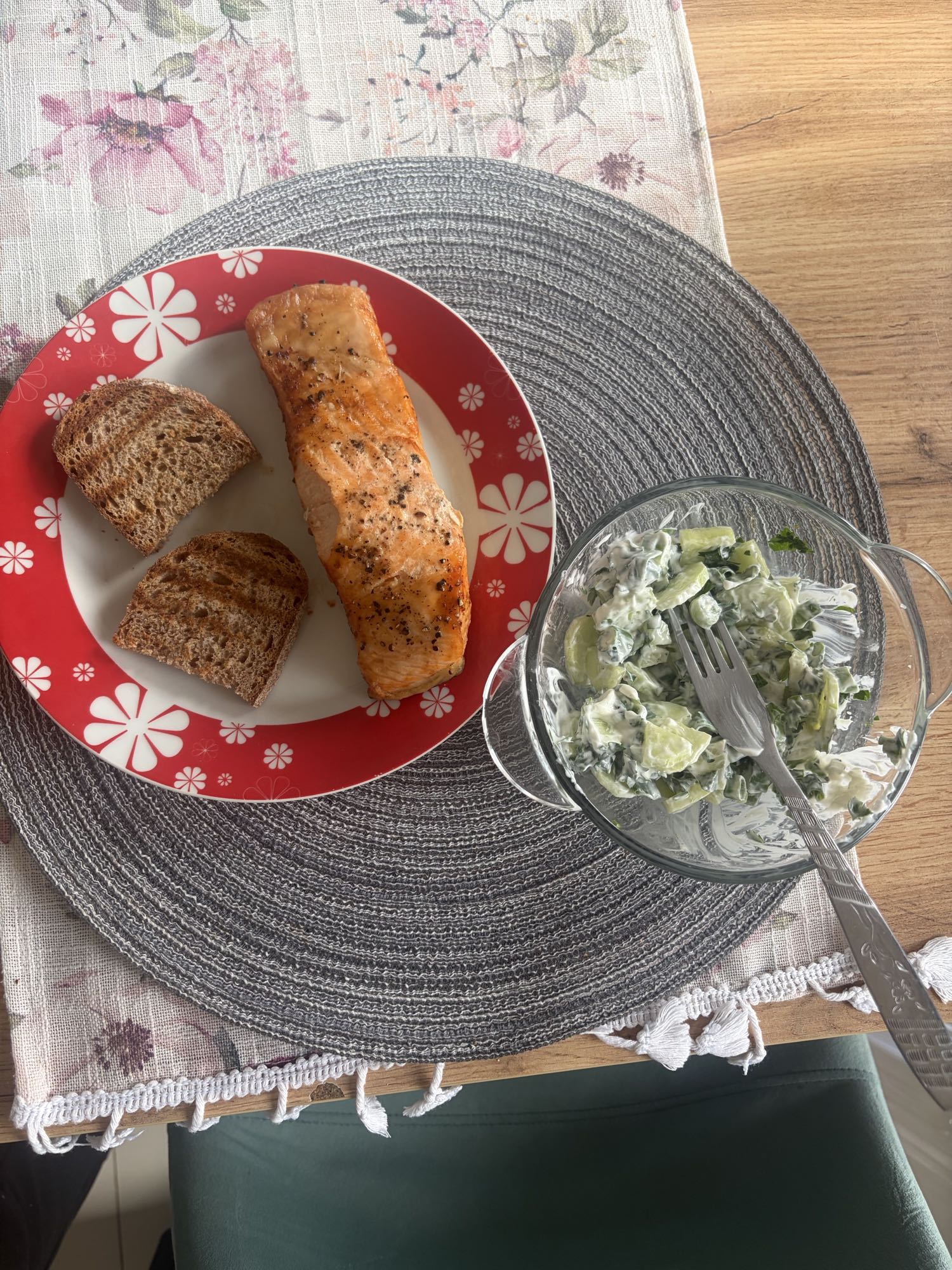 Somon cu salata