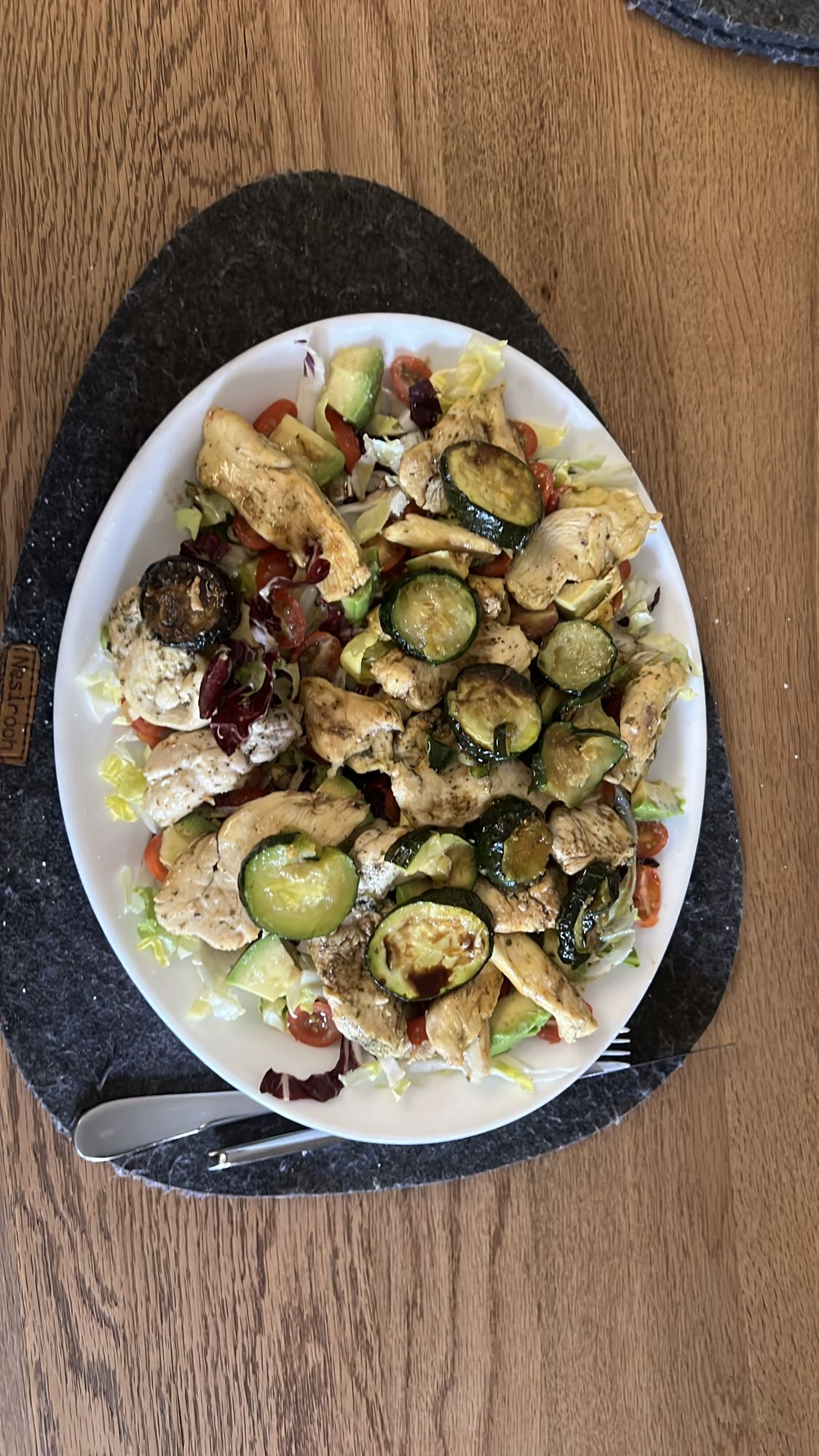 Insalata pollo e zucchine