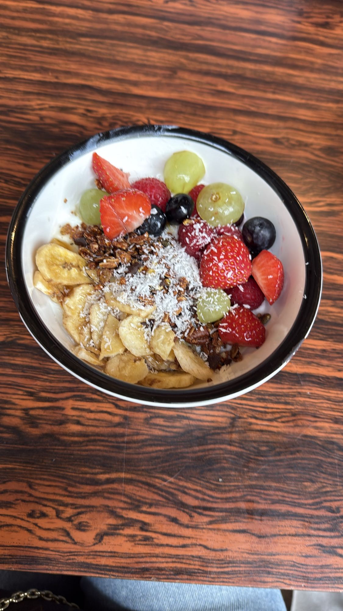 Fruitige granola kom