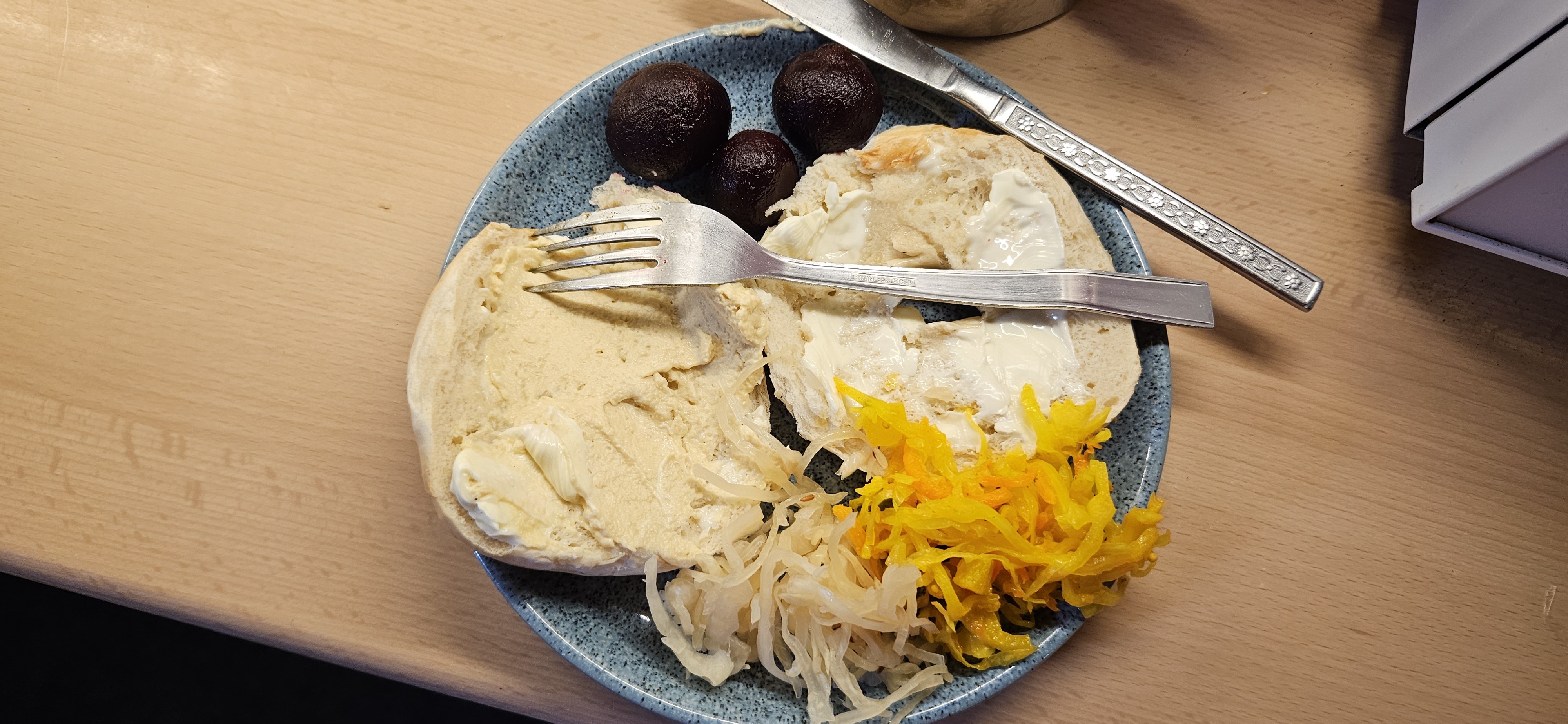 Bread Low Fat Hummus Plate