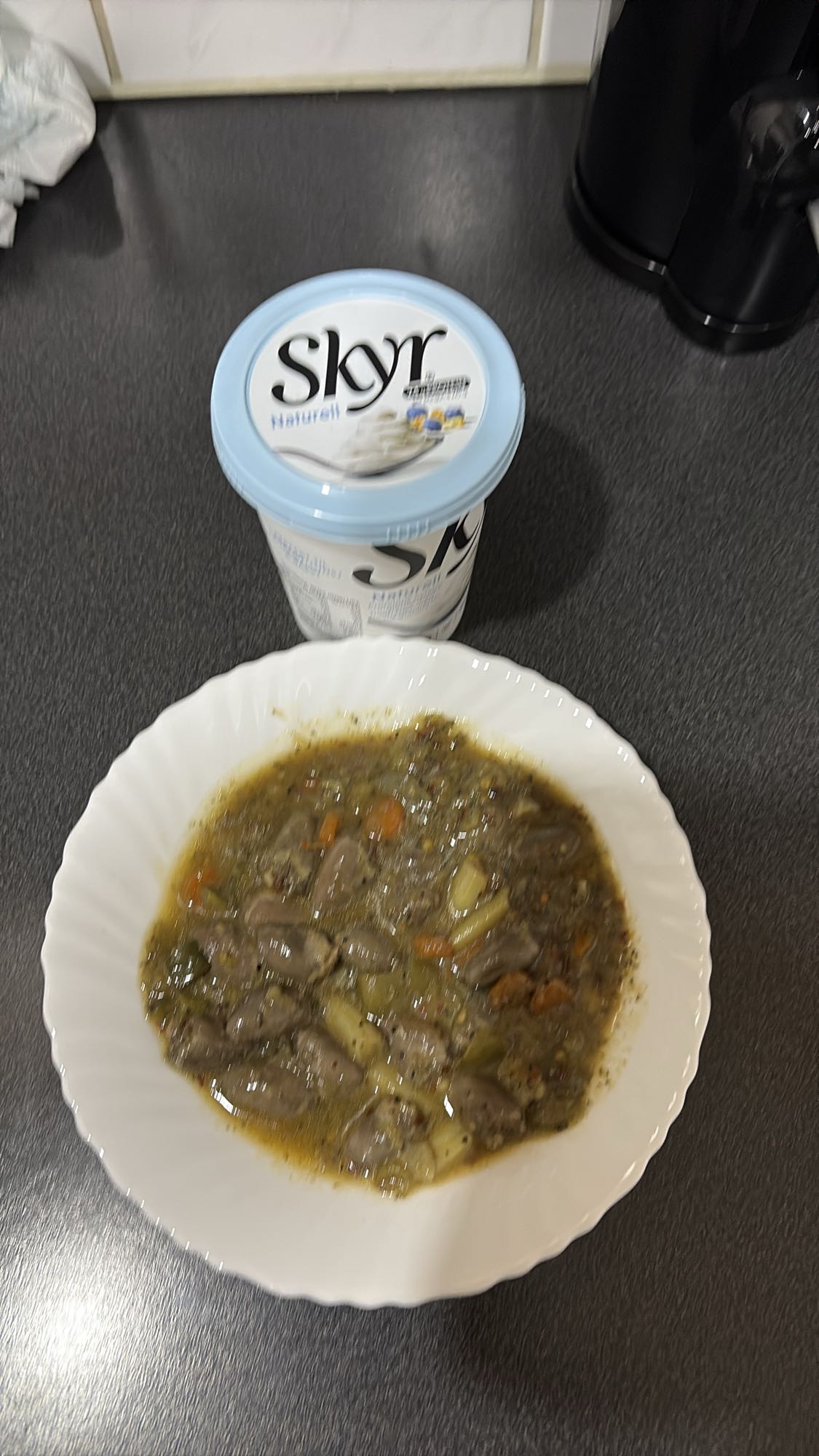 Kjøttsuppe med skyr