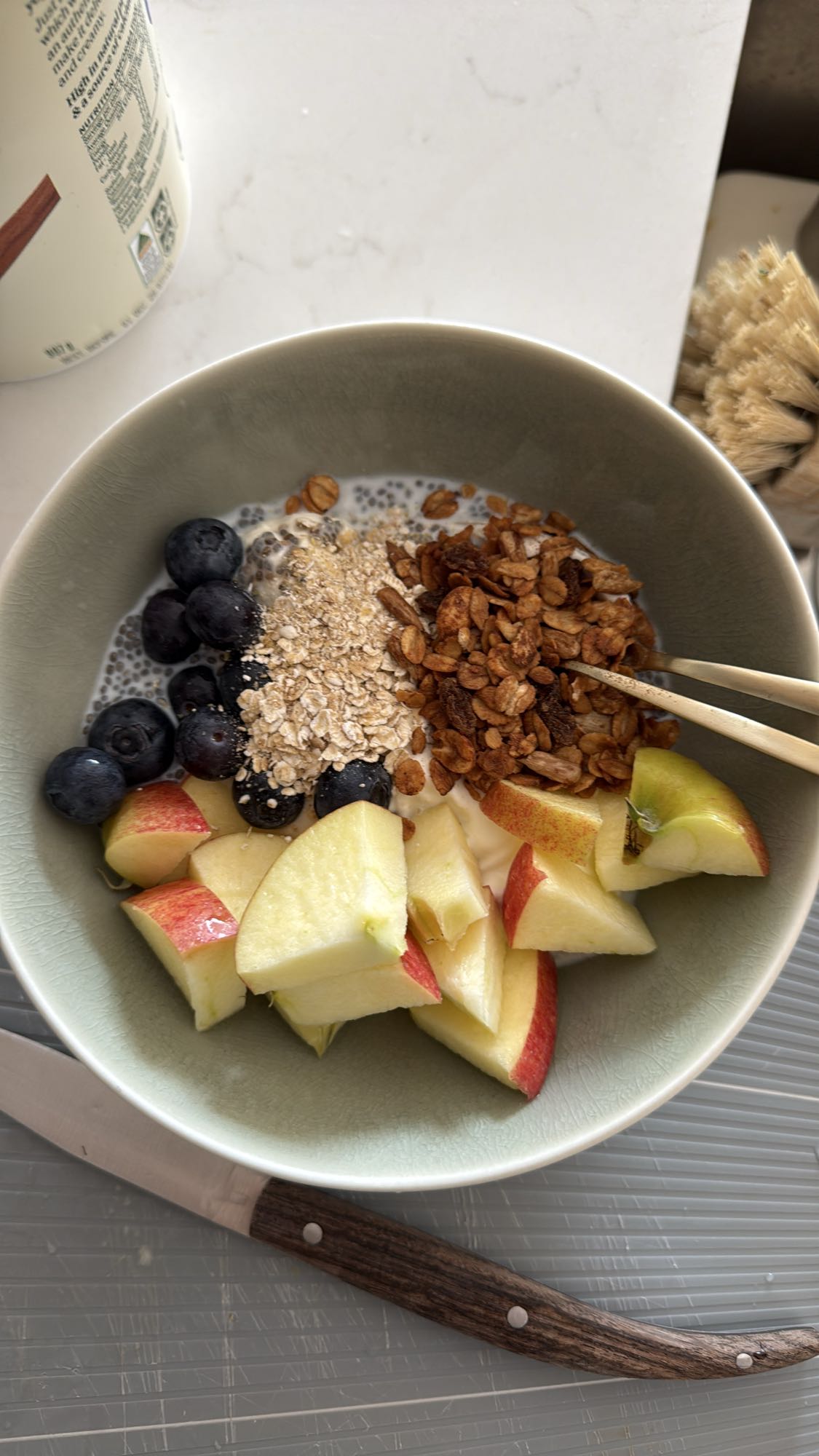 Bol yaourt fruits granola
