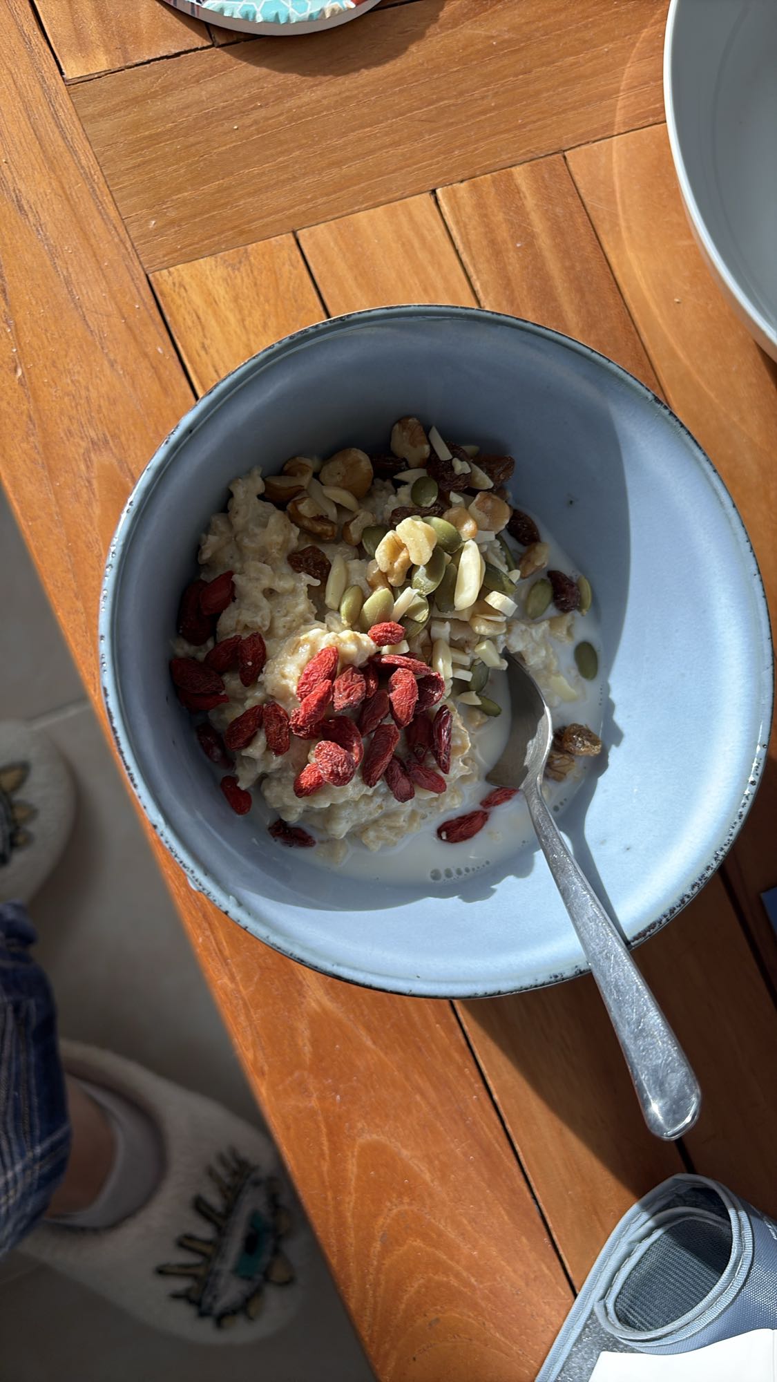 Oatmeal with Nuts