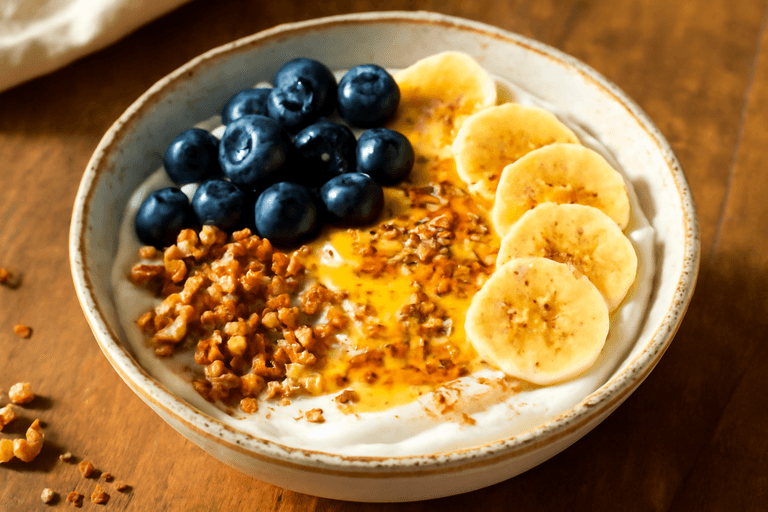 Proteinrik Grekisk Yoghurt-Frukostskål