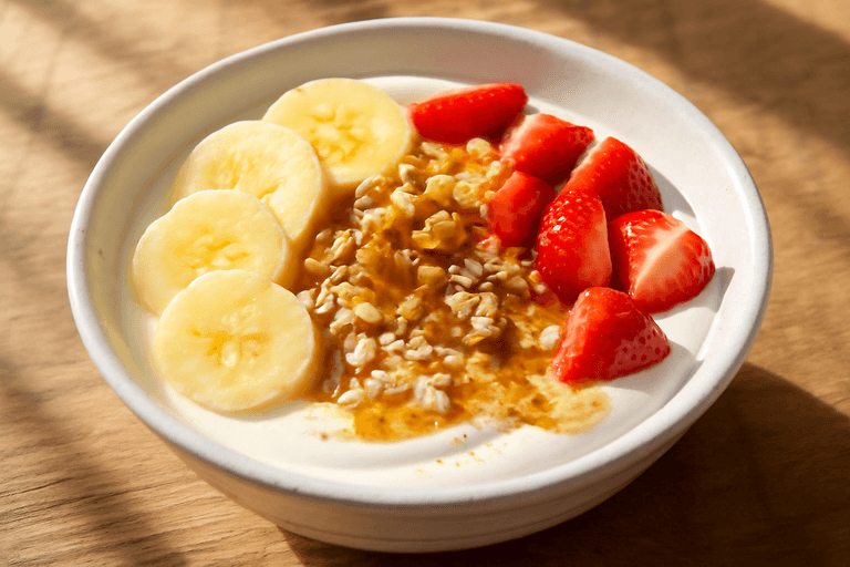 Enerjik Yulaflı Yoğurt Kasesi